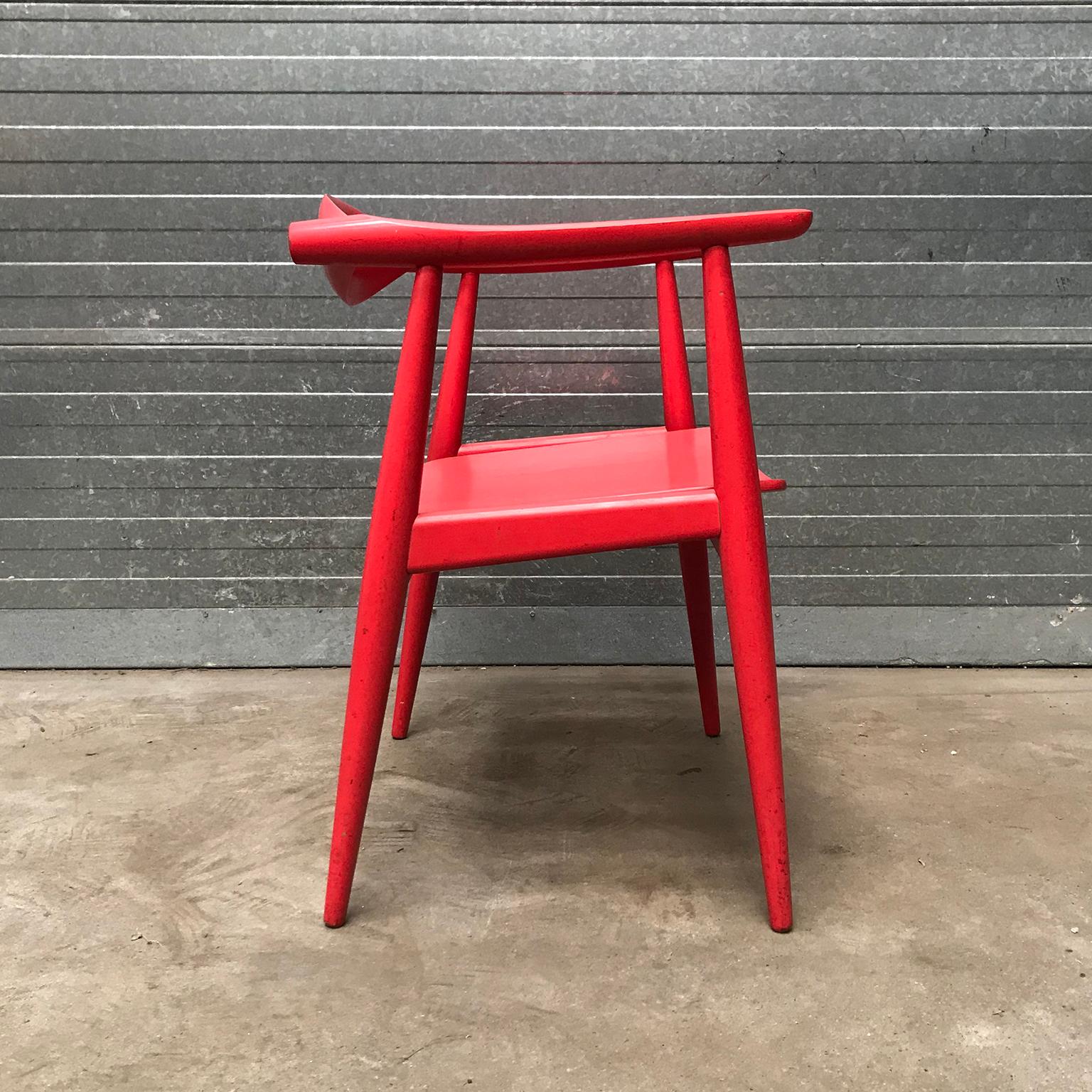 Mid-Century Modern Very Rare Wegner Side Chair in Originally Red Painted Wood, circa 1930 For Sale