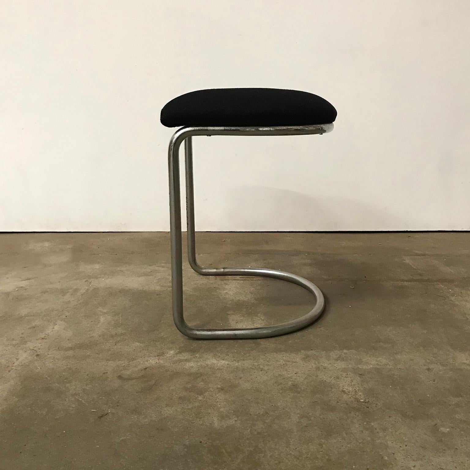 Mid-20th Century W.H. Gispen for Gispen, for Make Up Tabouret in Chrome and Black, circa 1930 For Sale