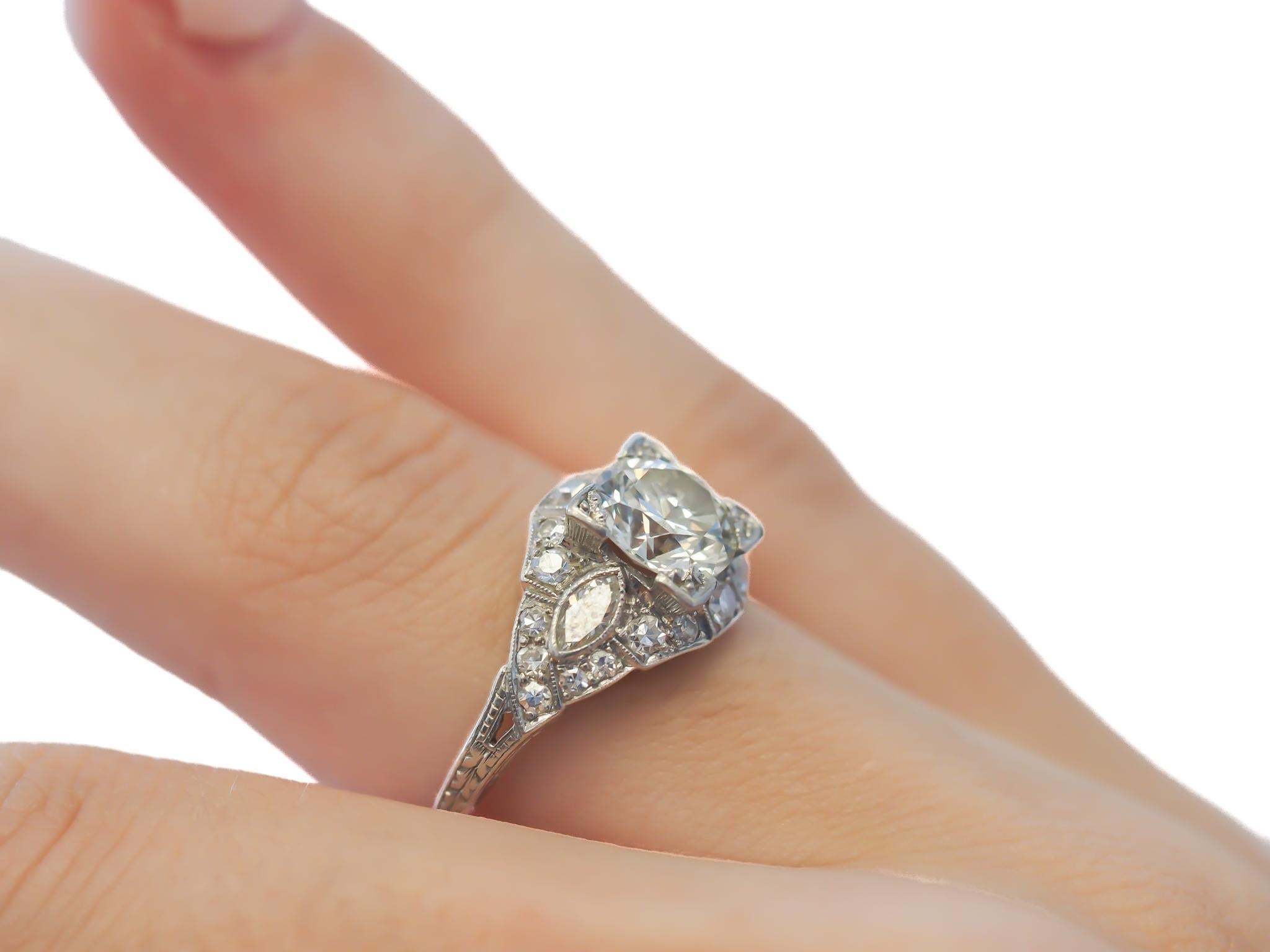 Verlobungsring aus Platin mit 1,30 Karat alteuropäischem Diamanten, ca. 1930er Jahre im Angebot 3