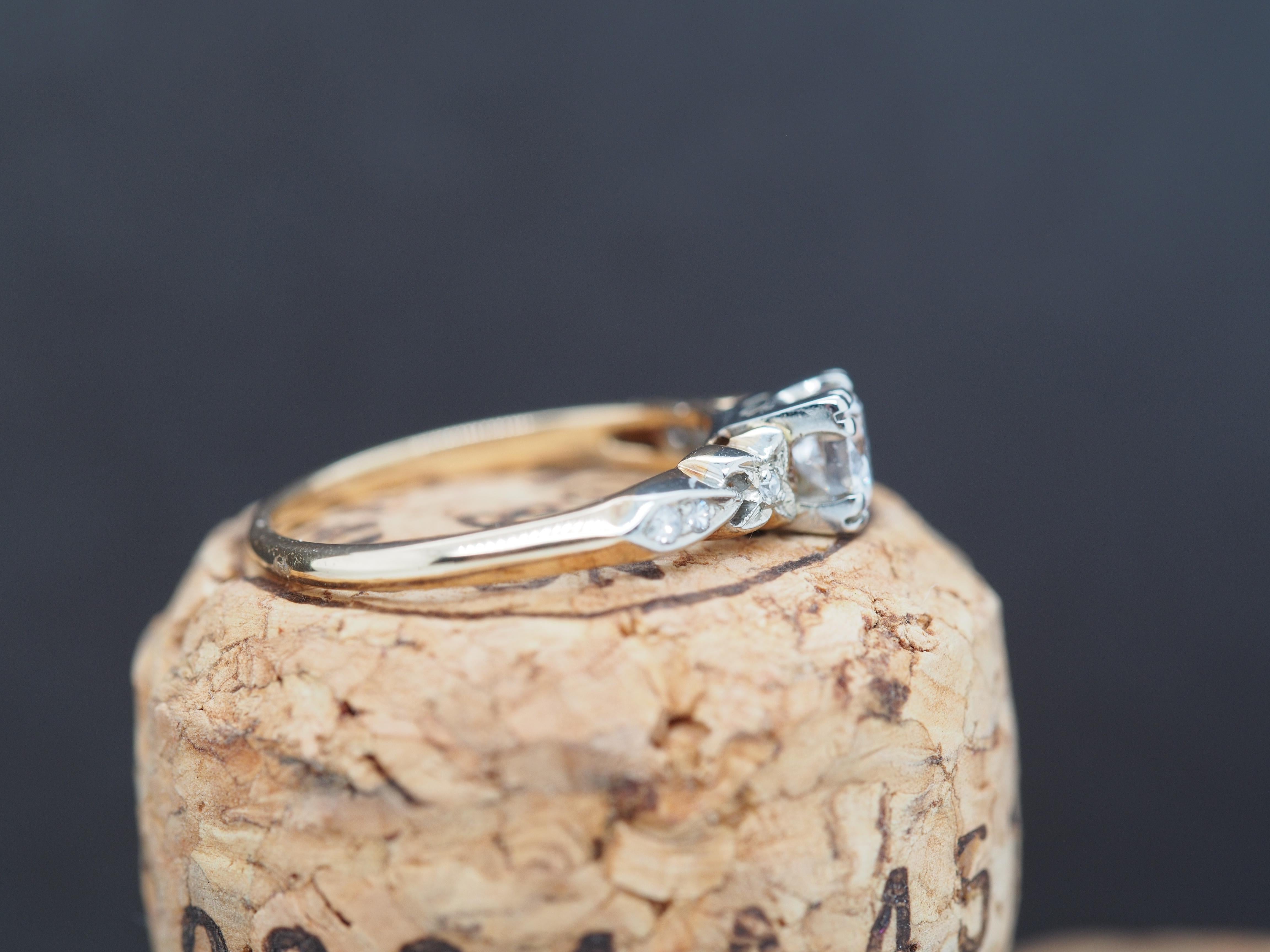 CIRCA 1930s 14K & 18K Gelbgold Art Deco .40ct Old European Brilliant Diamond (Art déco)