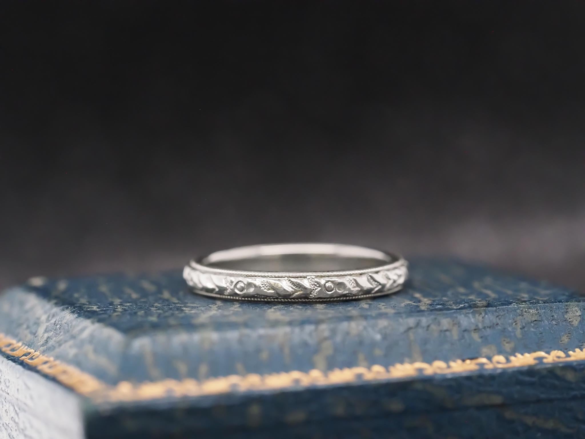 Circa 1930s 18K White Gold Hand Engraved Wedding Band Size 5 For Sale 2