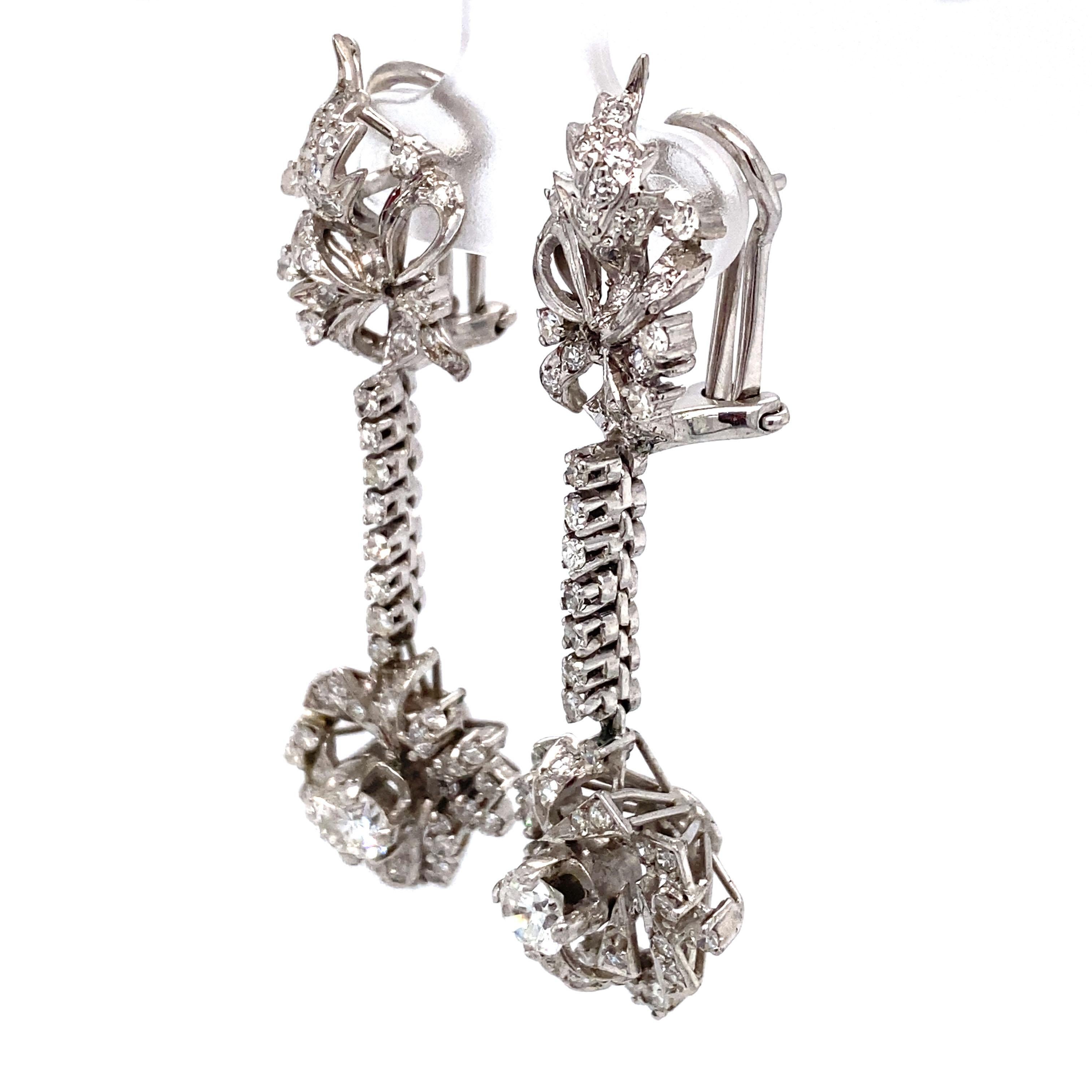 Art Deco Circa 1930s 4.5 Carat Diamond Dangle Earrings in Platinum