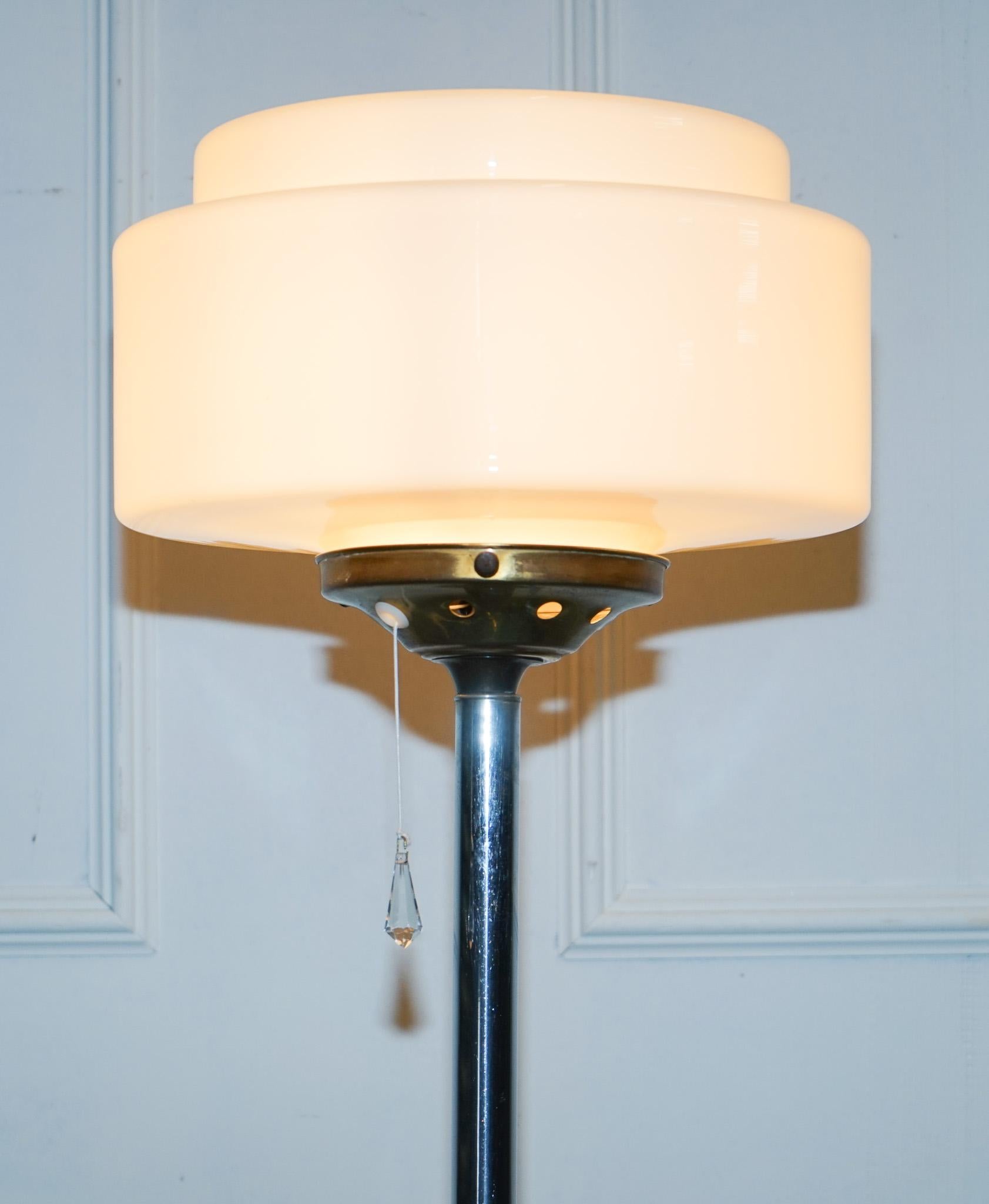 
Antiques of London



We are delighted to offer for sale this Circa 1930s Art Deco Floor Lamp.

 Is a beautifully preserved original piece, featuring the iconic design elements of the era. The lamp boasts a sleek and streamlined silhouette, typical