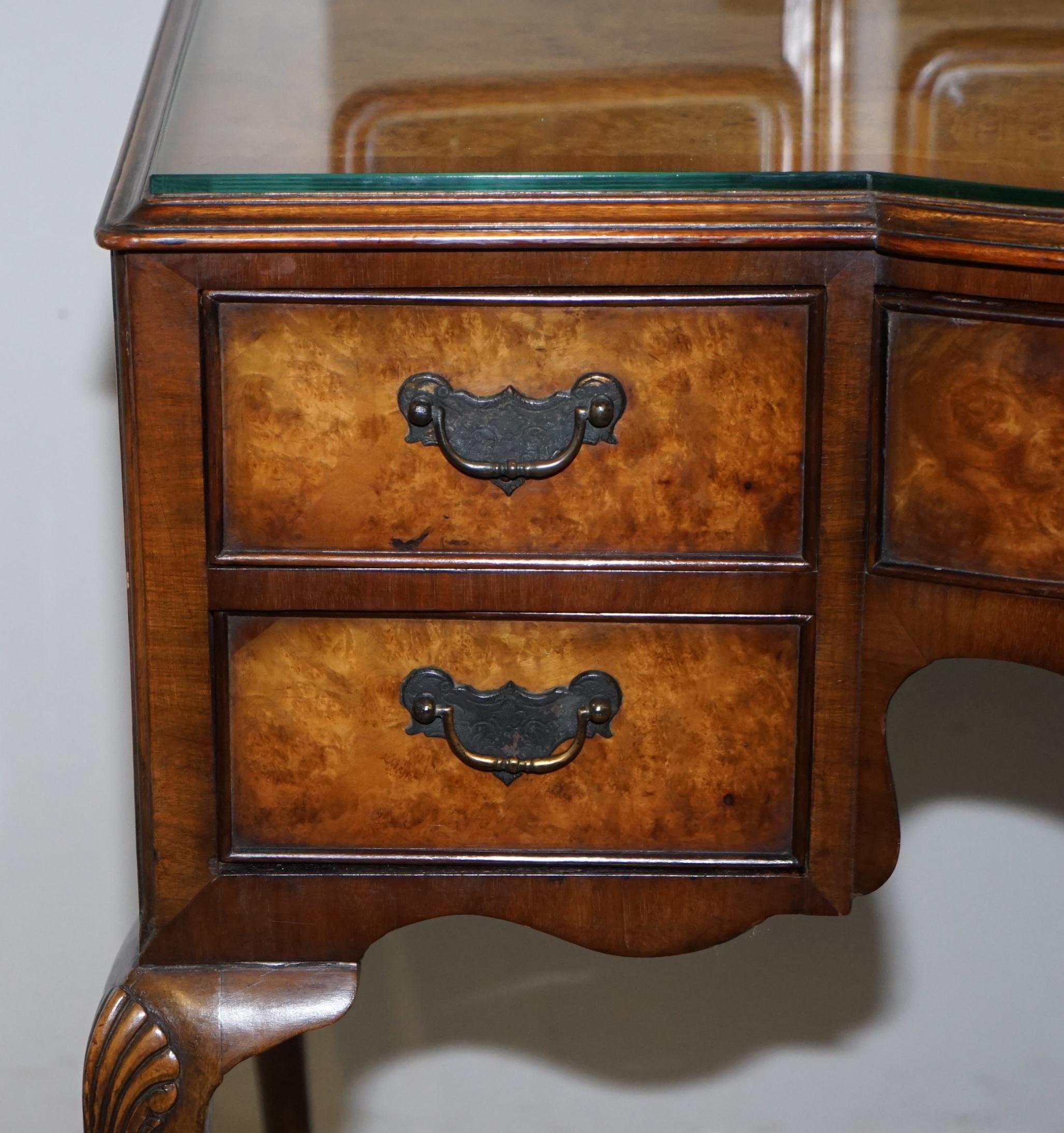 1930s antique vanity with mirror