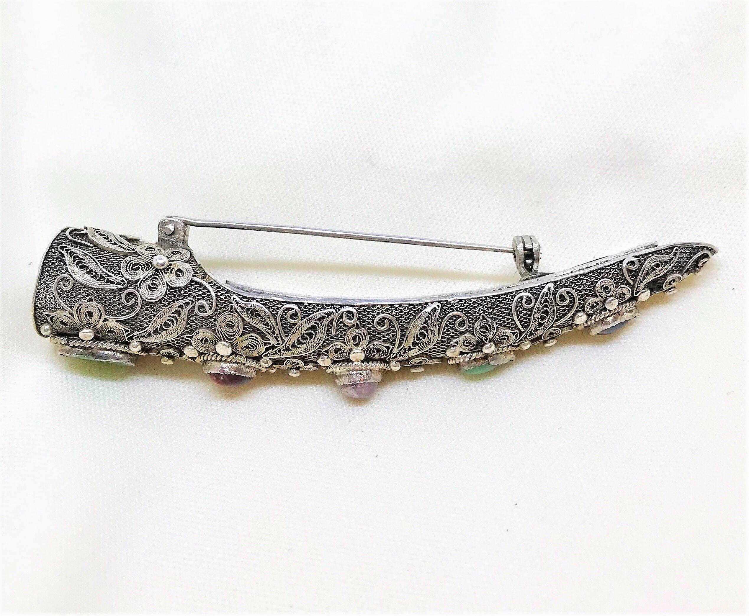 Circa 1930s Chinese Sterling Silver and Jade Nail Cover Brooch For Sale 2