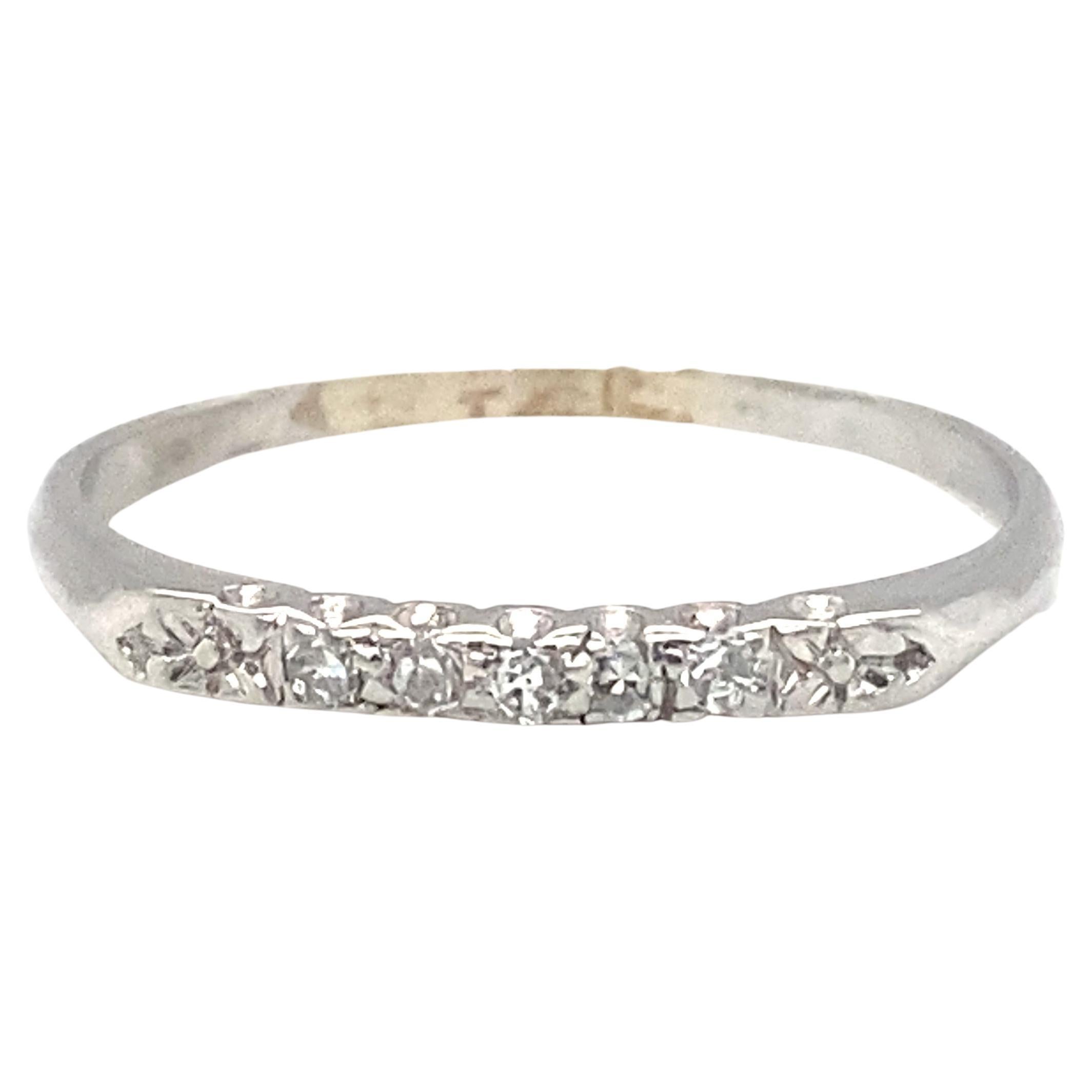 Anniversary-Ring aus Platin mit Diamanten, ca. 1930er Jahre im Angebot