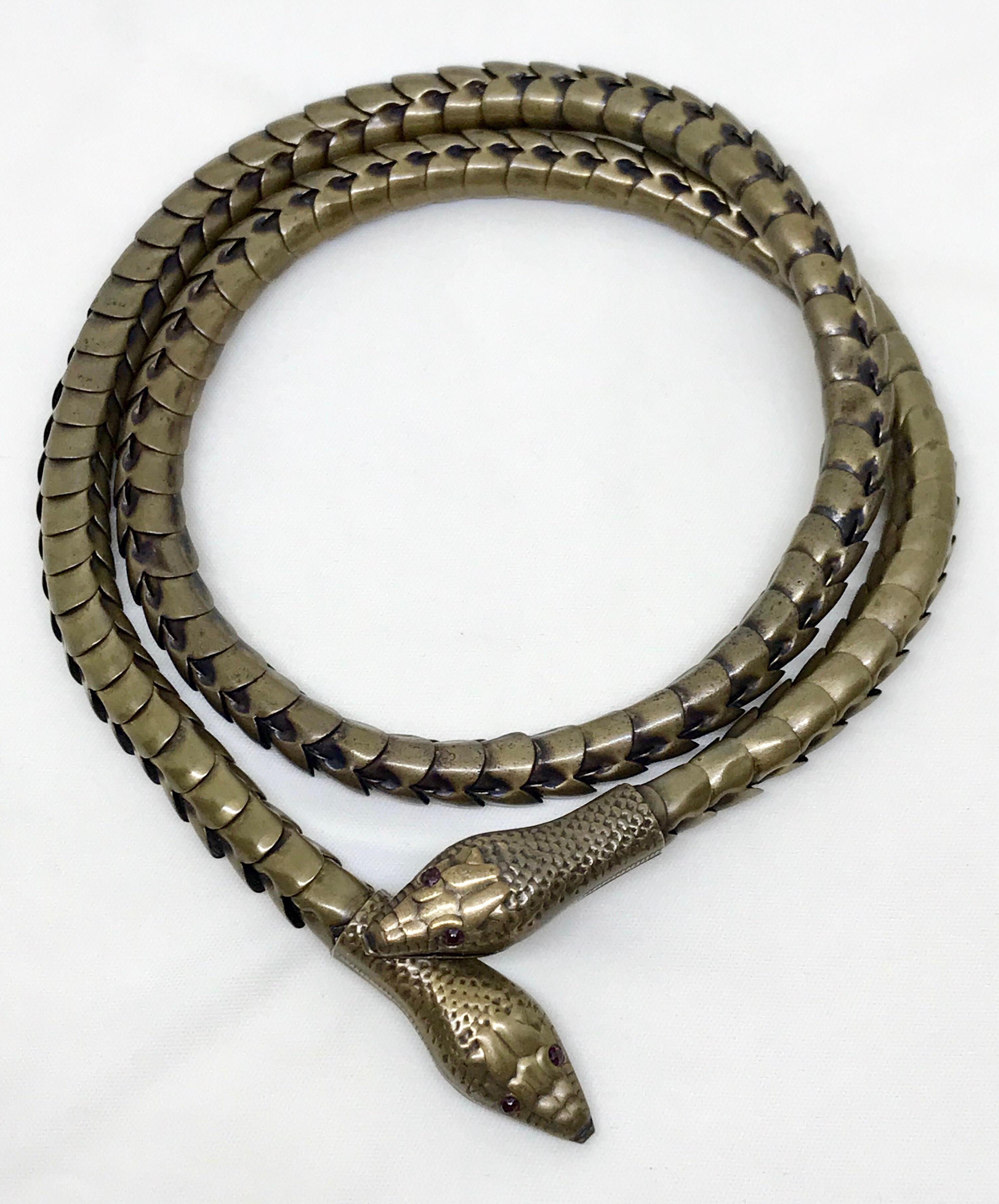 Circa 1930s Egyptian Revival Brass Articulated Snake Necklace In Good Condition In Long Beach, CA
