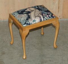 CIRCA 1930'S ENGLISH WALNUT WILLIAM MORRIS FOREST LiNEN DRESSING TABLE STOOL