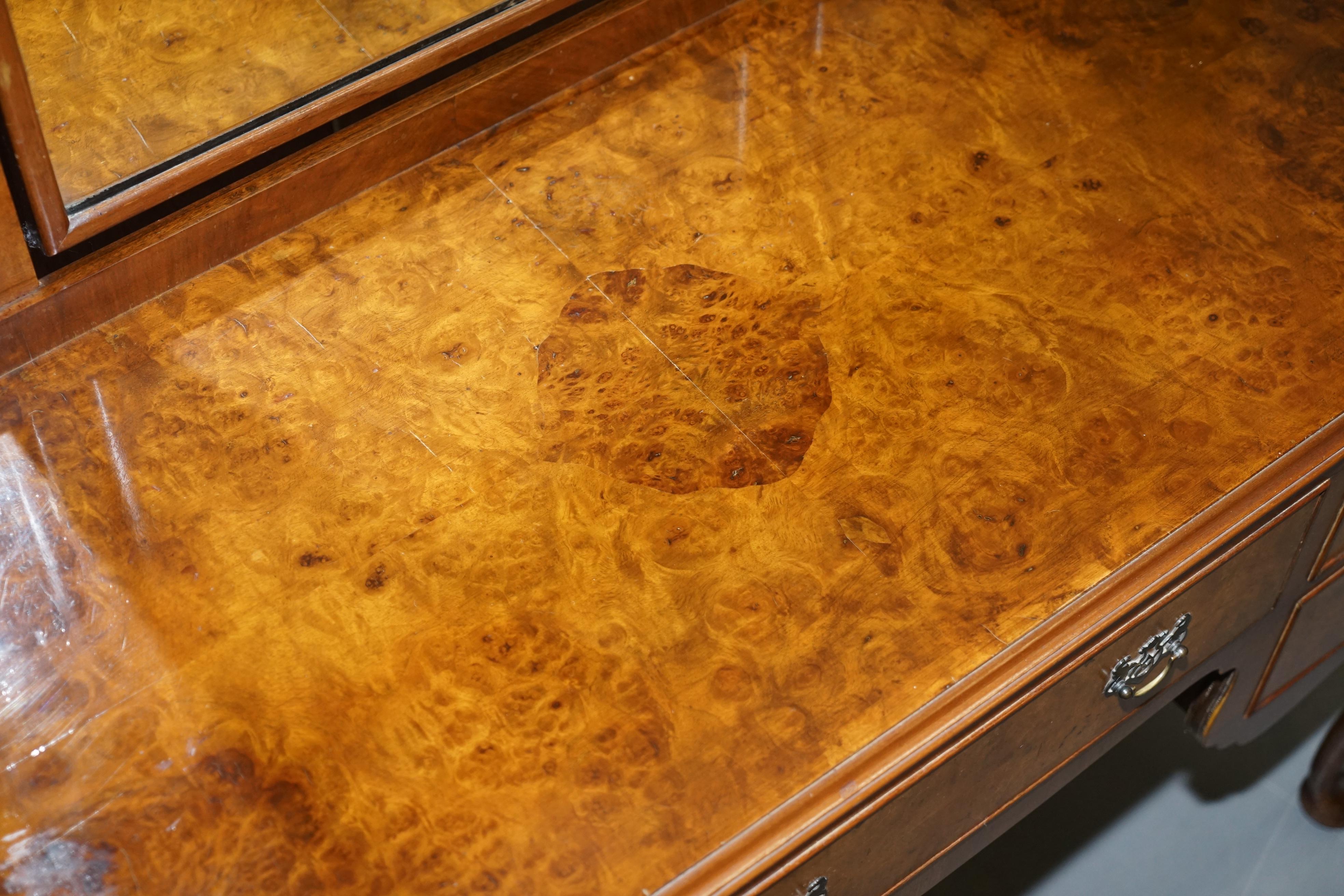 Figured Walnut Dressing Table & Stool Part of Suite Trifold Mirrors, circa 1930s 1