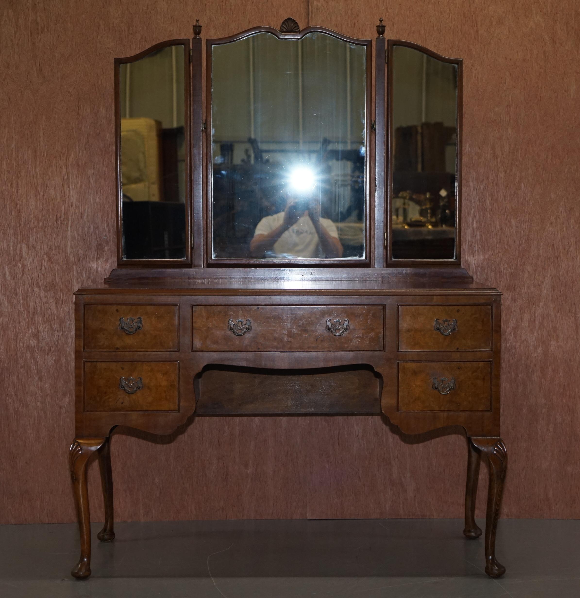 1930s antique vanity with mirror