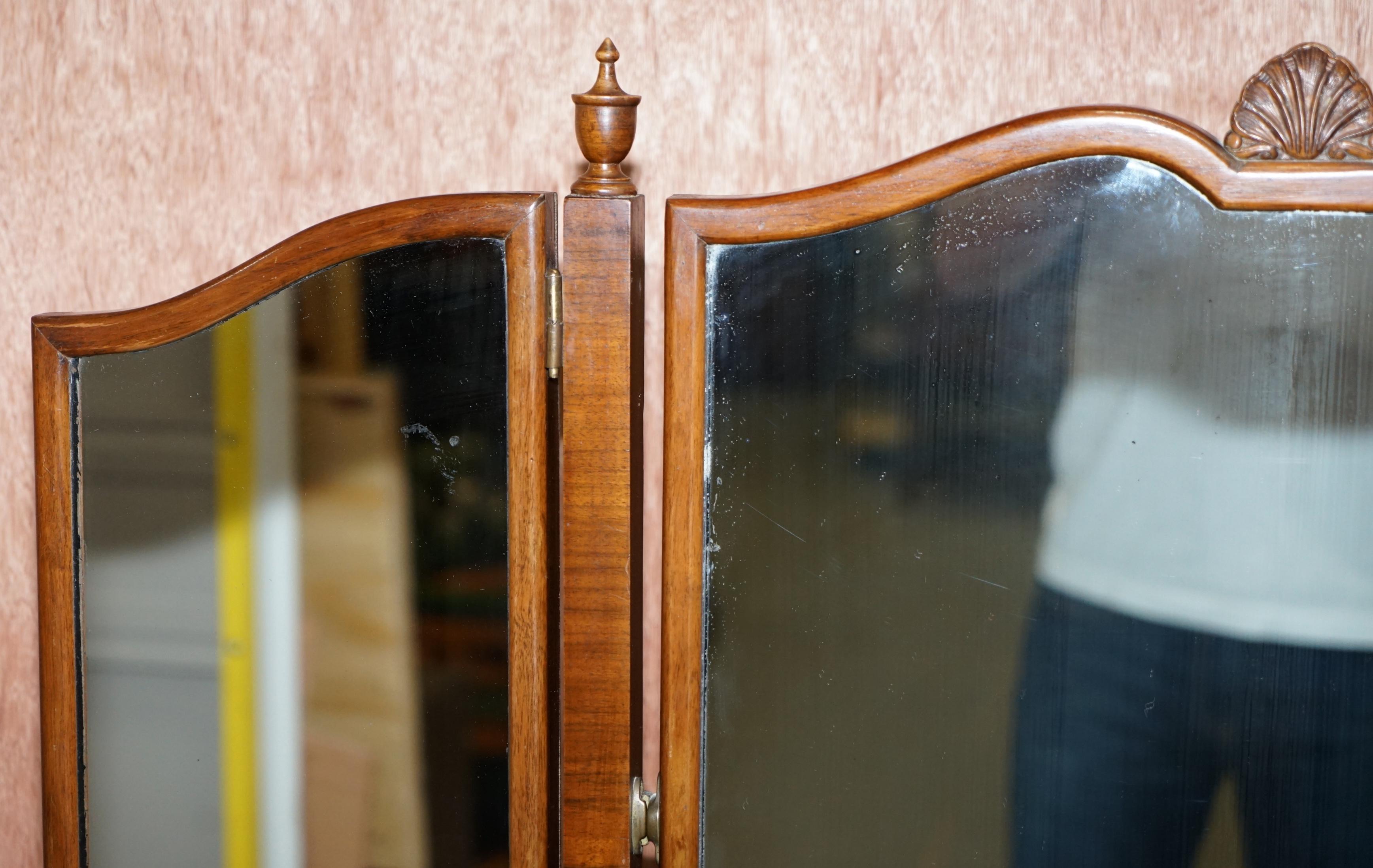 1930 vanity with mirror