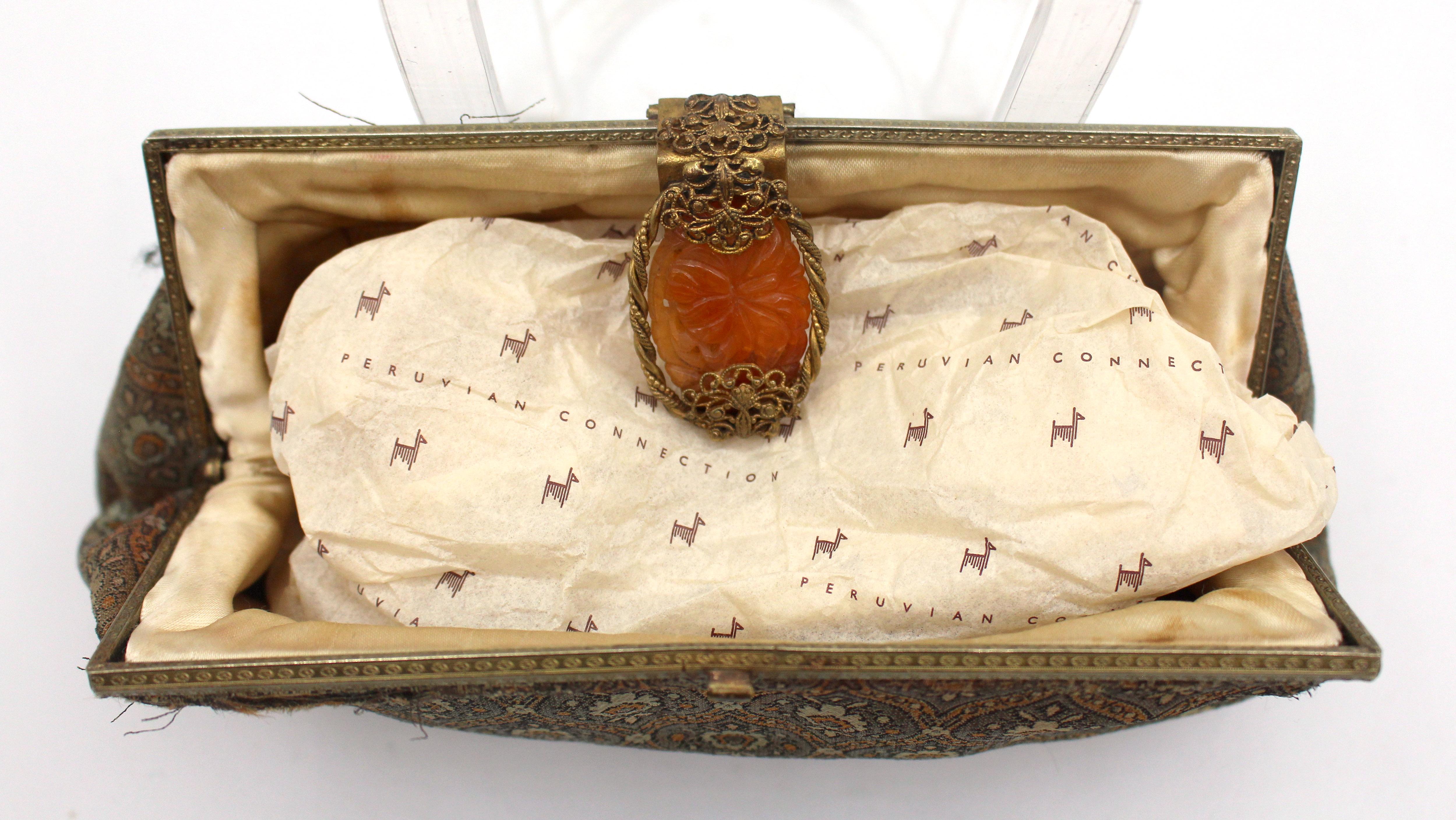 Circa 1930s French Silk Brocade Clutch In Good Condition For Sale In Chapel Hill, NC