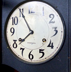 International Business Machines ''IBM'' Eichenholz-Schrankuhr, ca. 1930er Jahre