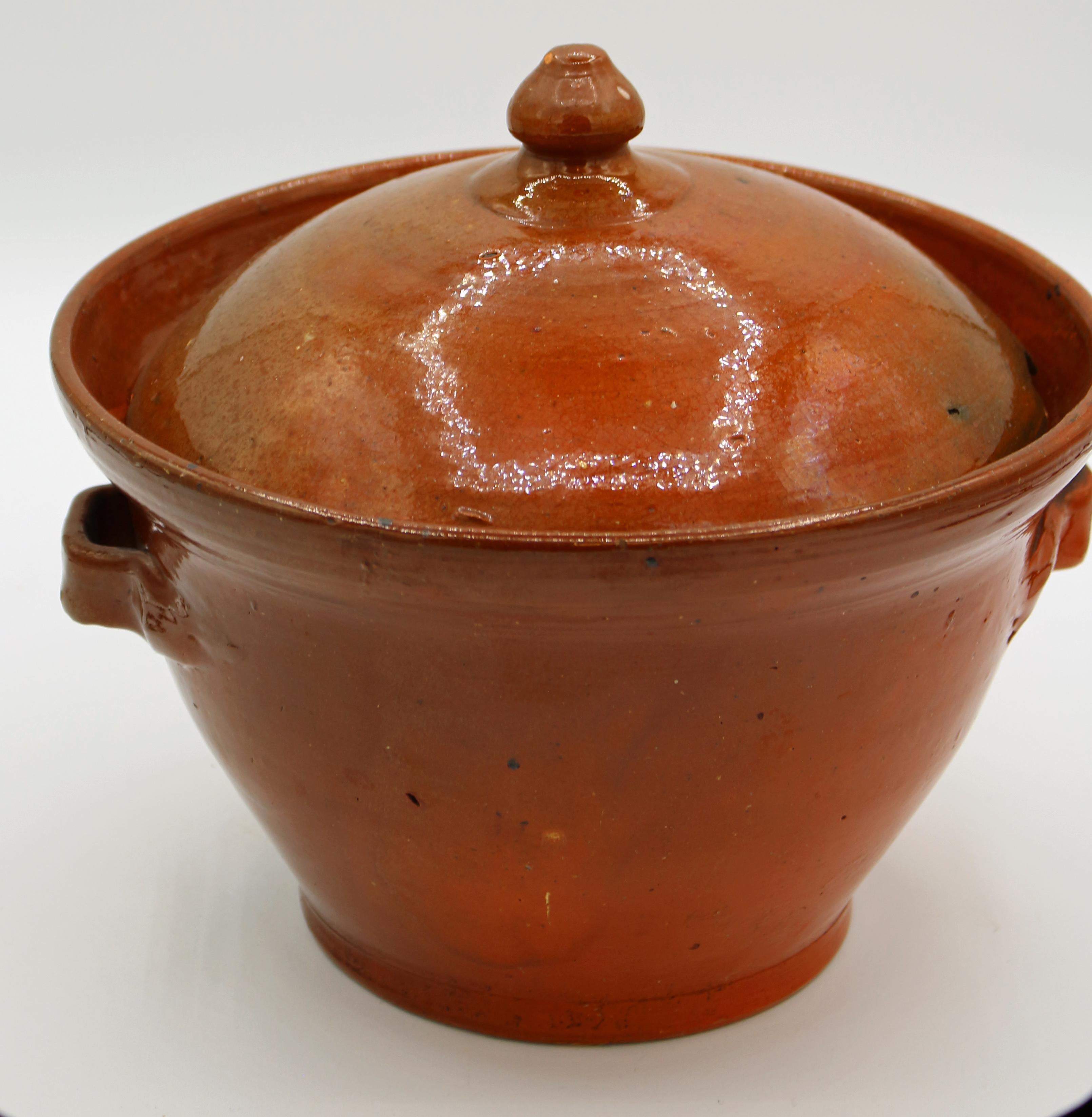 circa 1930s, Jugtown Covered Soup Tureen by Ben Own I In Good Condition For Sale In Chapel Hill, NC