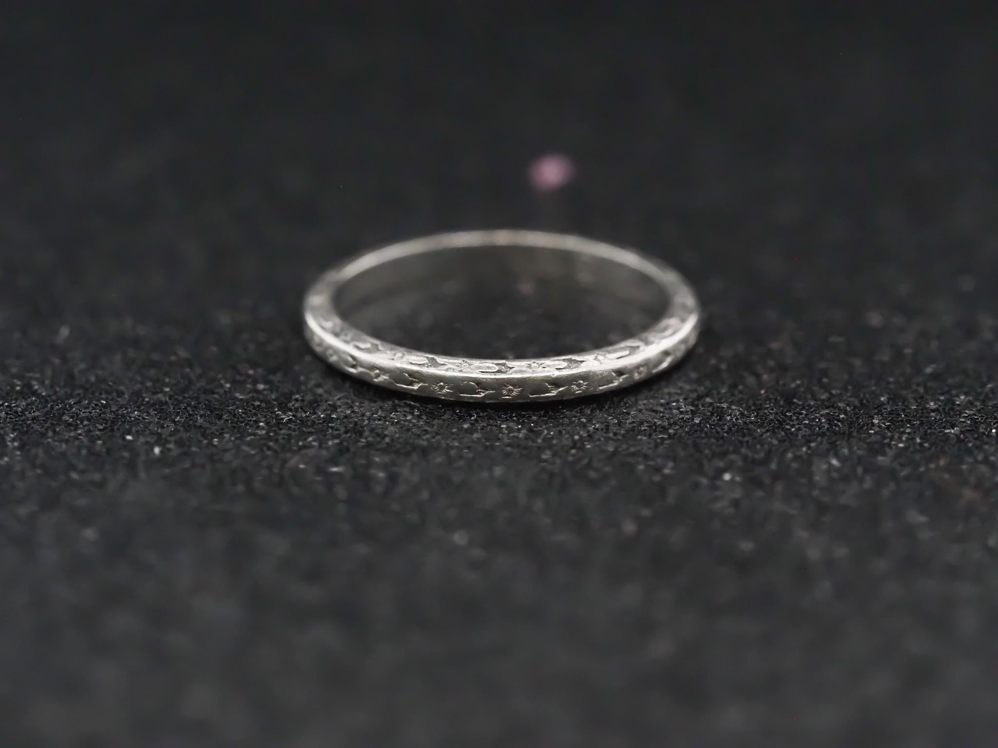 Circa 1930s Orange Blossom Platinum Wedding Band Size 5.25
