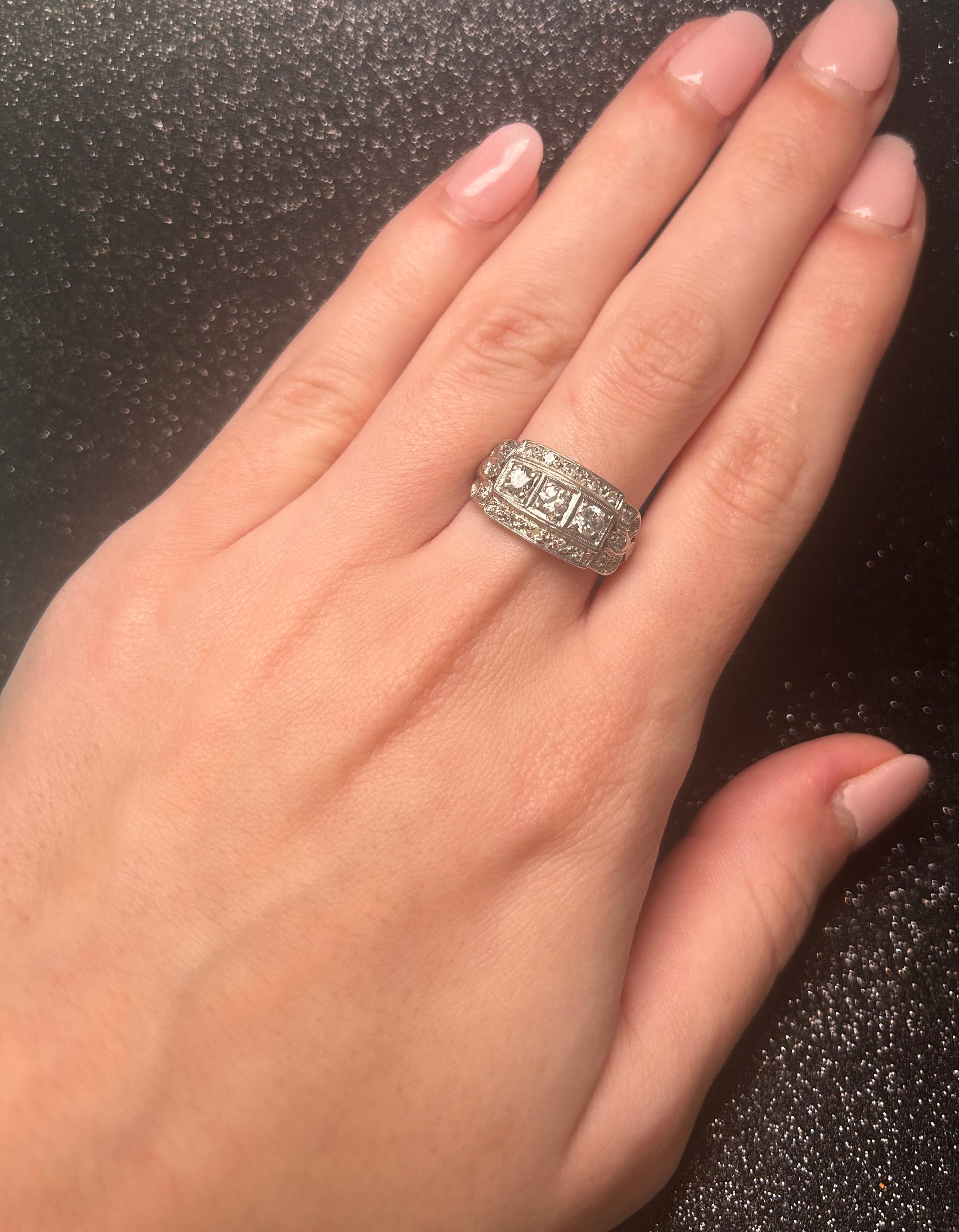 Circa 1930s Platinum Art Deco Diamond Ring For Sale 3