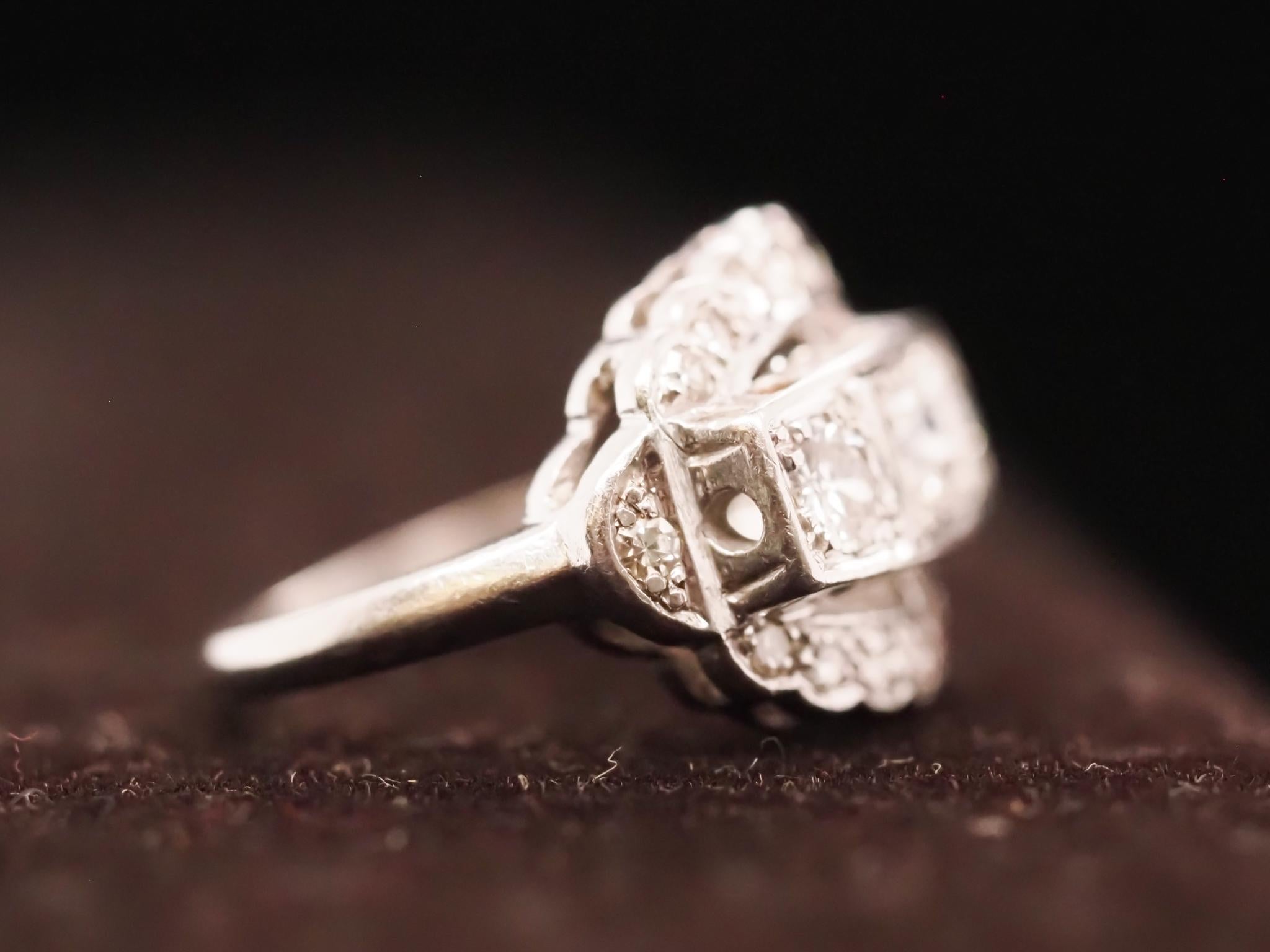 Circa 1930s Platinum Art Deco Three Stone Old European Diamond Ring In Good Condition For Sale In Atlanta, GA