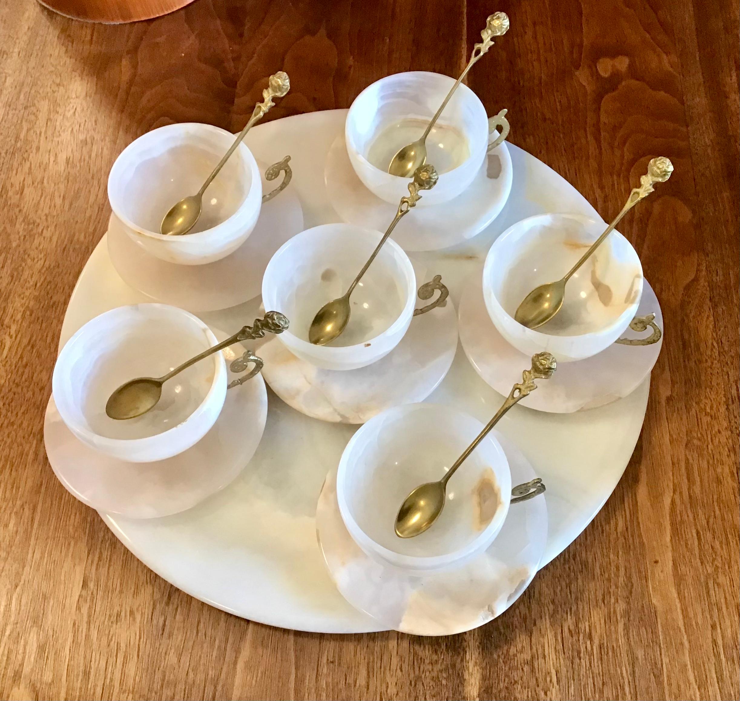Circa 1930s Vintage White Agate Tea Cup, Saucer and Tray Set - 19 Pieces For Sale 7