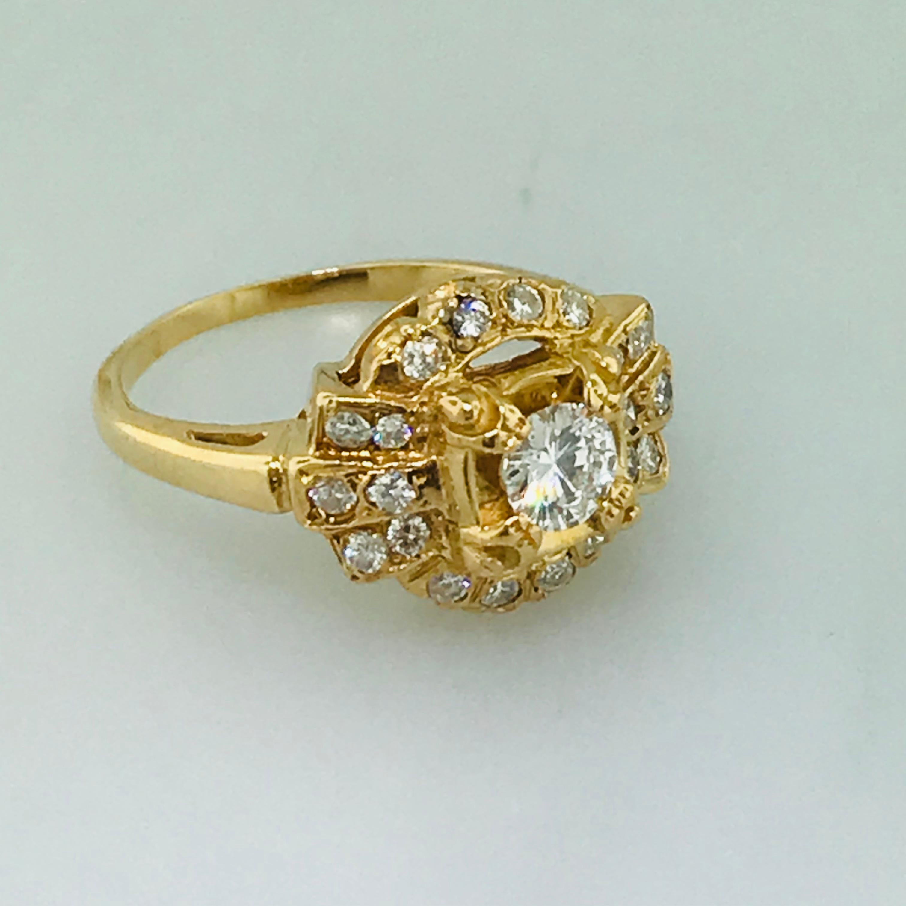 Women's 1.00 Carat Diamond Vintage Estate Ring in 14 Karat Yellow Gold, circa 1935