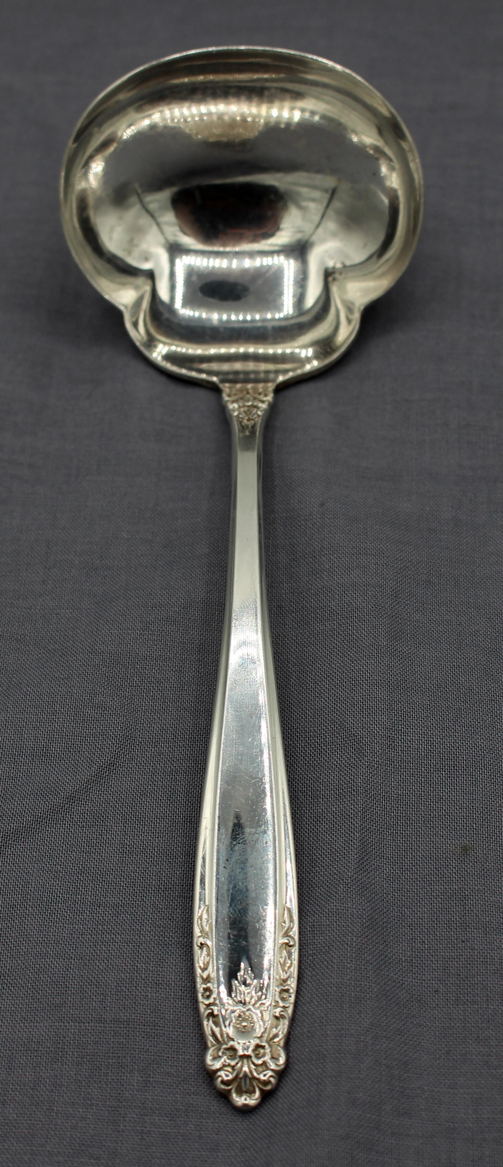 Sterling Silver Circa 1939 Pair of Sterling Gravy Ladles For Sale