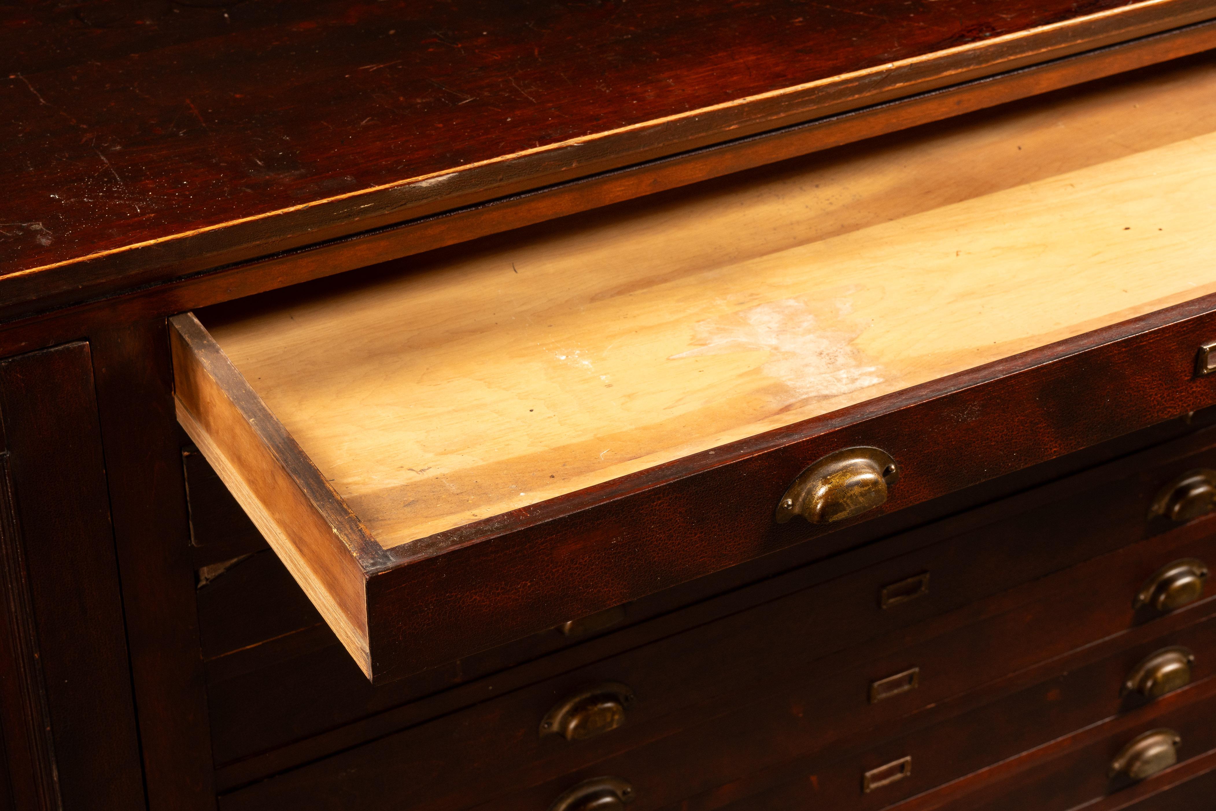 circa 1940 Industrial Flat File Cabinet In Good Condition For Sale In Dekalb, IL