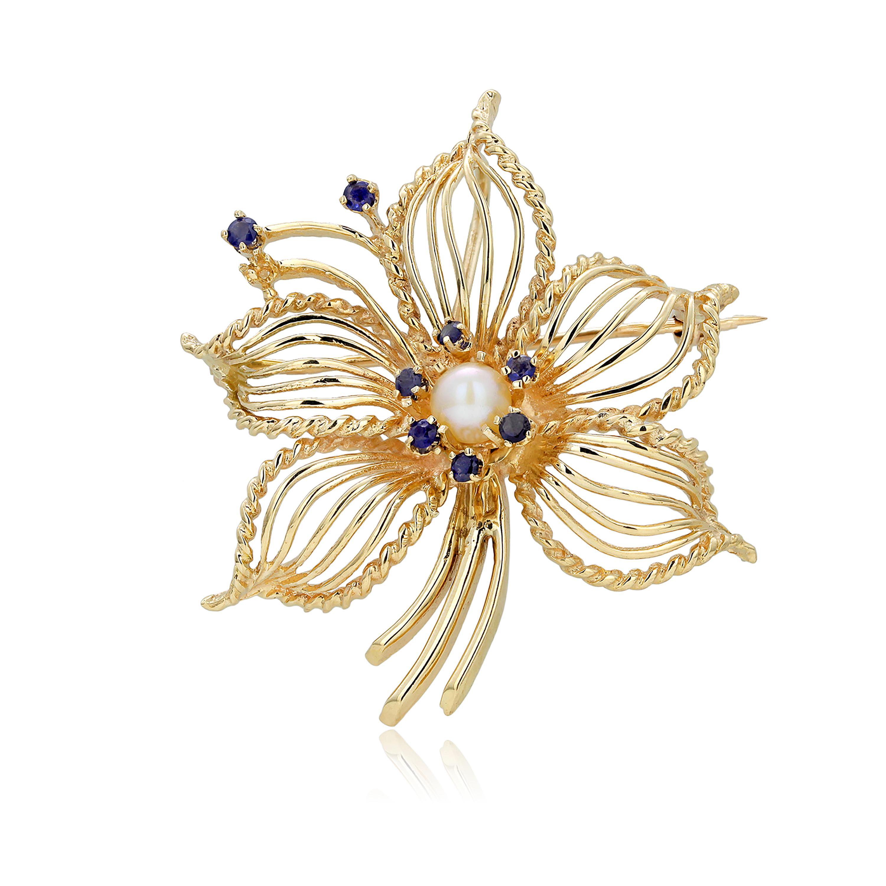Round Cut  Circa 1940 Vintage Sapphire and Pearl Convertible Yellow Gold Pendant Brooch For Sale