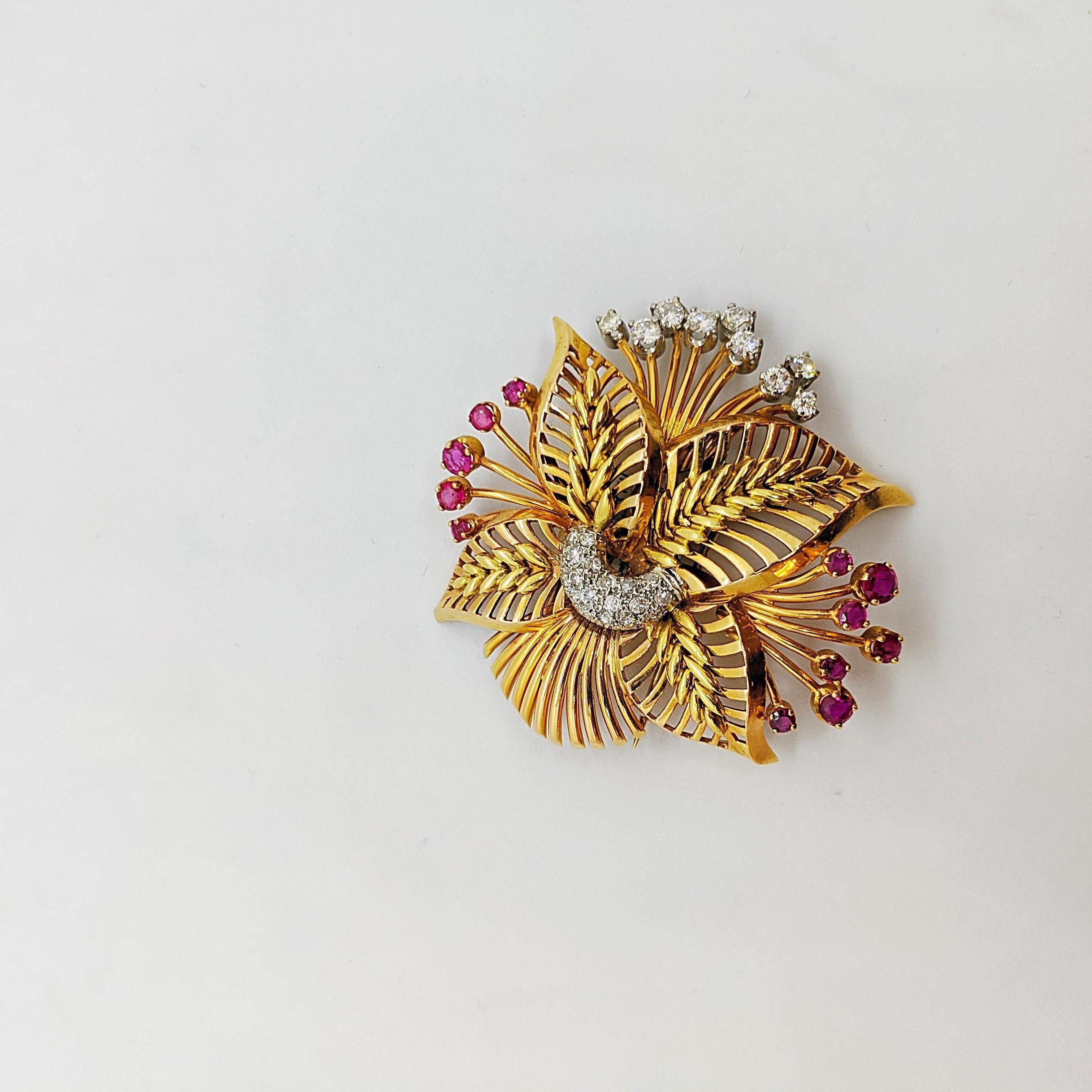 Round Cut 18 Karat Rose Gold Brooch with Diamonds and Rubies, circa 1940s For Sale