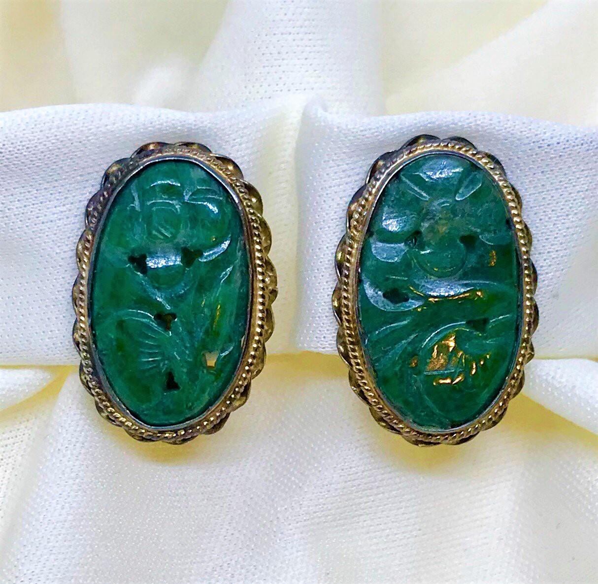 Circa 1940s Carved Jade, Sterling and 14k Clip-Back Earrings For Sale 3