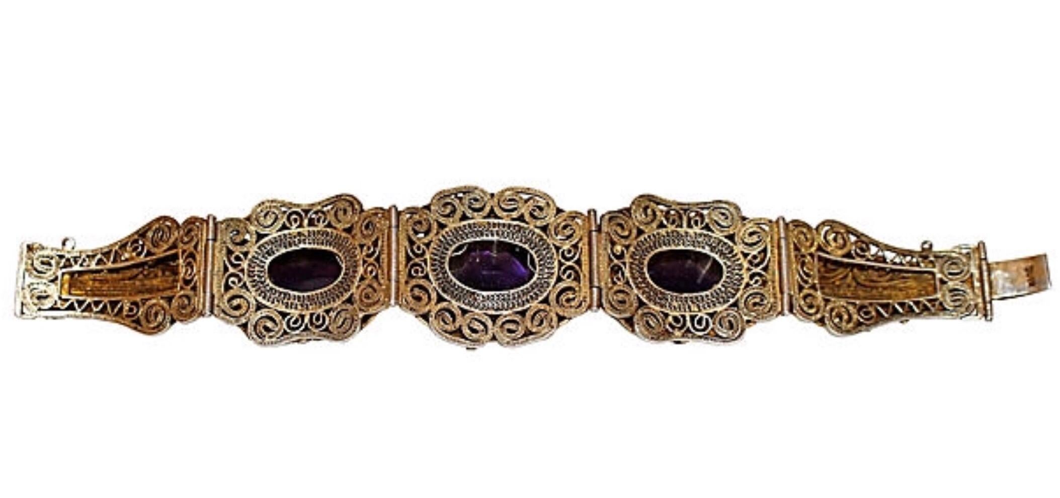 Women's Circa 1940s Chinese Gold-Plated Sterling Silver Amethyst Bracelet For Sale