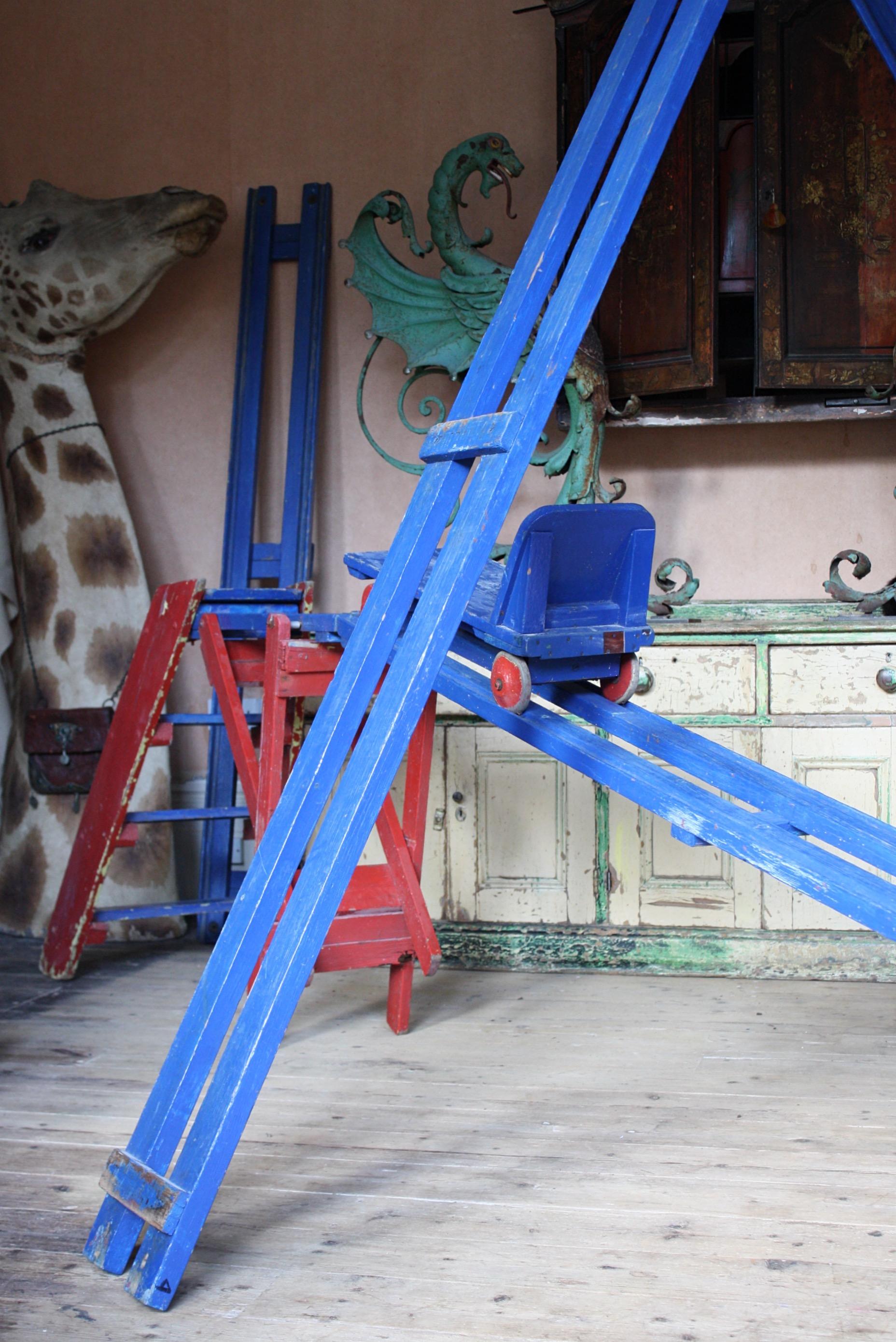 Circa 1940s English Showman's Mini Rollercoaster Travelling Fairground Circus In Good Condition For Sale In Lowestoft, GB