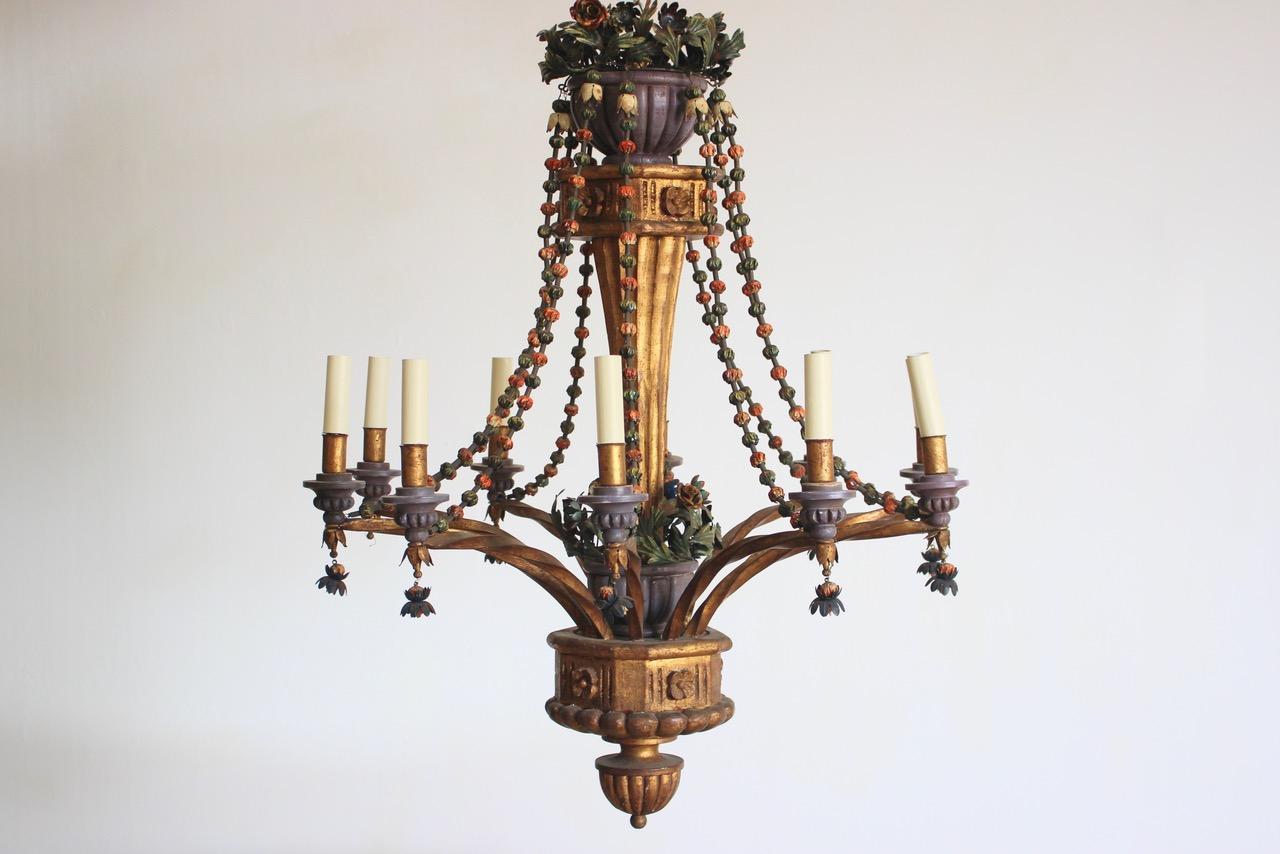 Italian Eight-Arm Giltwood and Tole Chandelier, circa 1940s 4