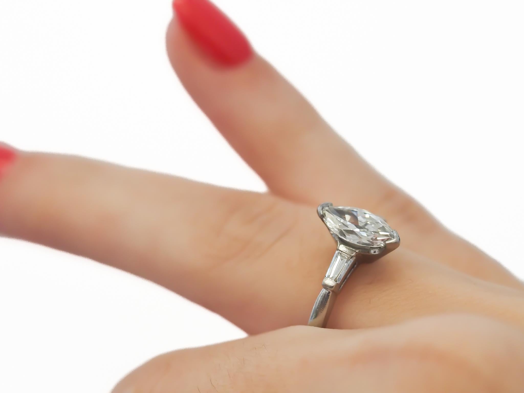 Circa 1940s Platinum Antique Moval 1.21ct GIA Diamond Engagement Ring For Sale 2