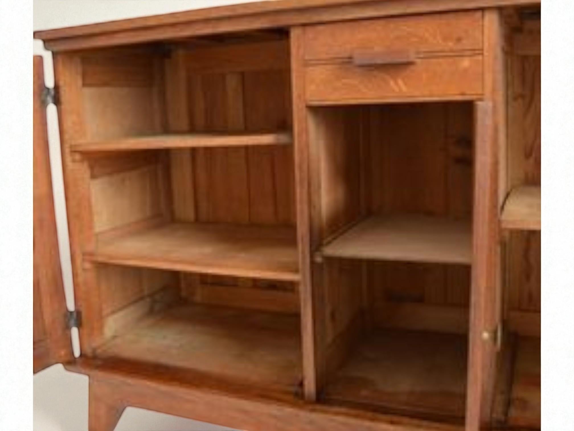 Circa 1940s - Solid Oak - France - René Gabriel For Sale 6