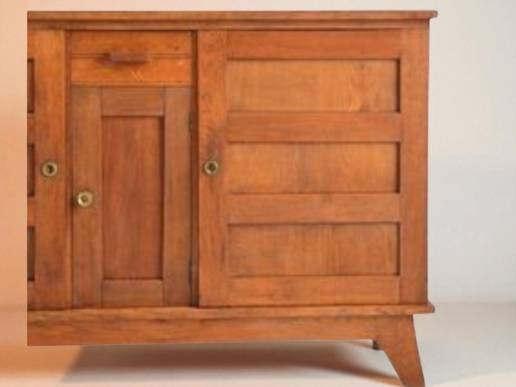 Circa 1940s - Solid Oak - France - René Gabriel In Good Condition For Sale In Kaštel Sućurac, HR