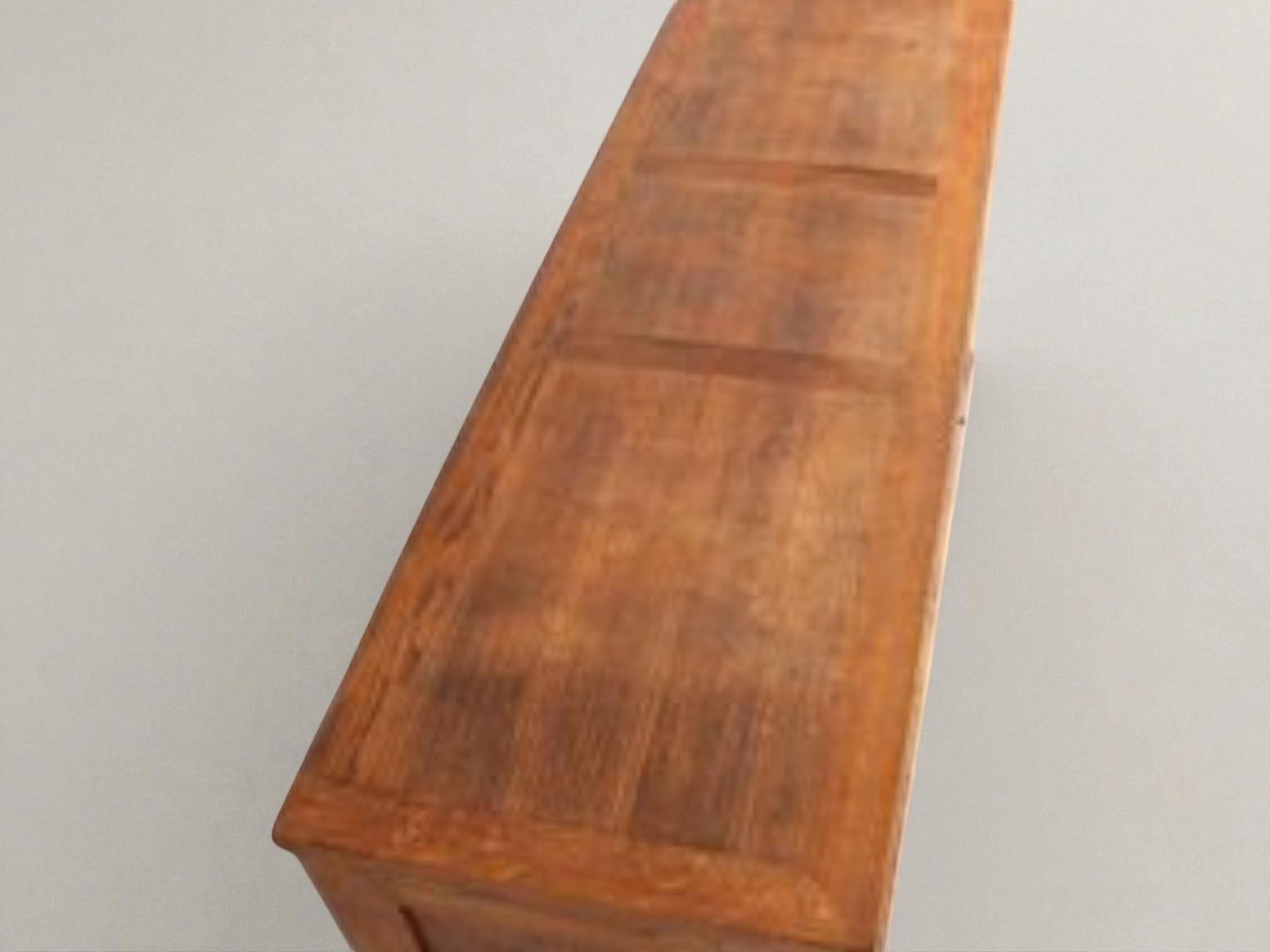 Circa 1940s - Solid Oak - France - René Gabriel For Sale 2