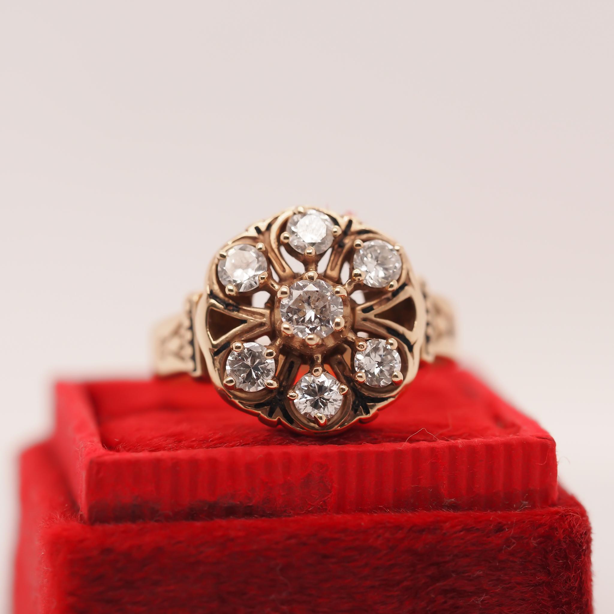 Circa 1950s 14K Yellow Gold Diamond and Enamel Ring For Sale 6
