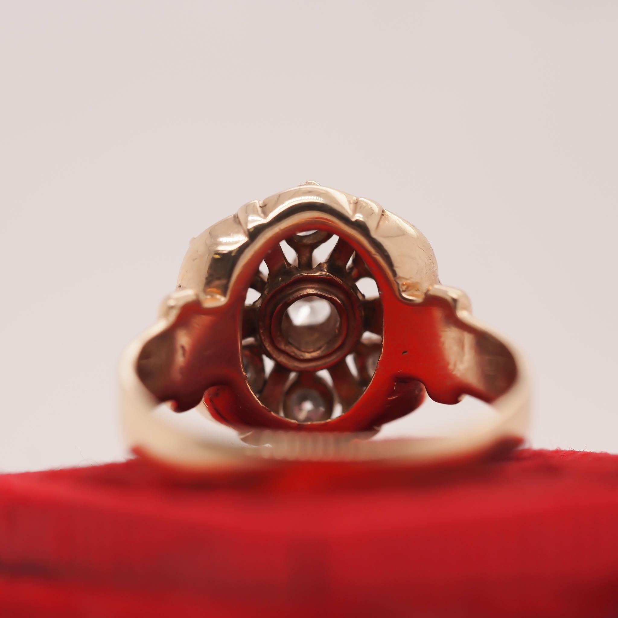 Circa 1950s 14K Yellow Gold Diamond and Enamel Ring For Sale 4