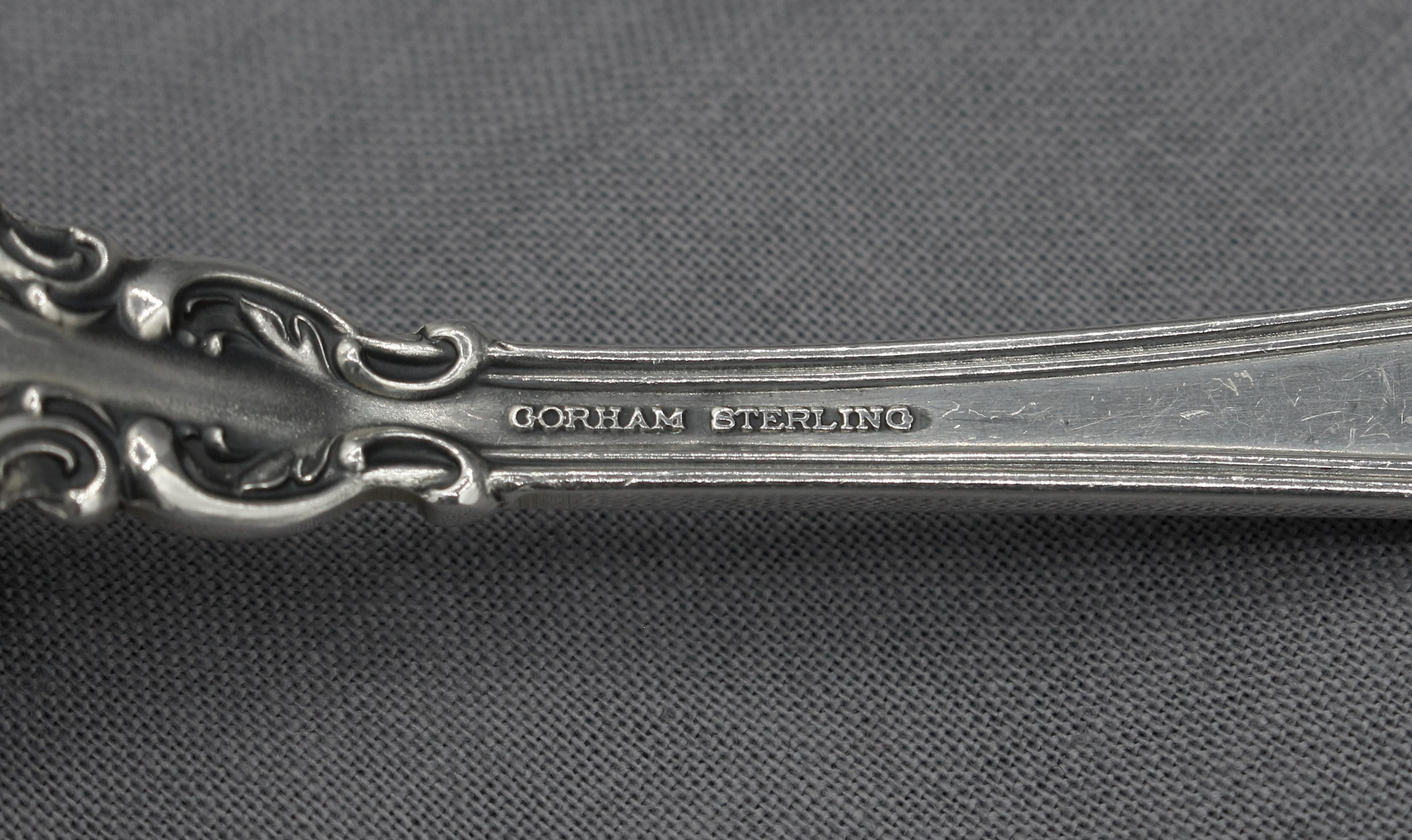 Circa 1950s-70s Set of 12 Chantilly Sterling Teaspoons by Gorham In Good Condition For Sale In Chapel Hill, NC