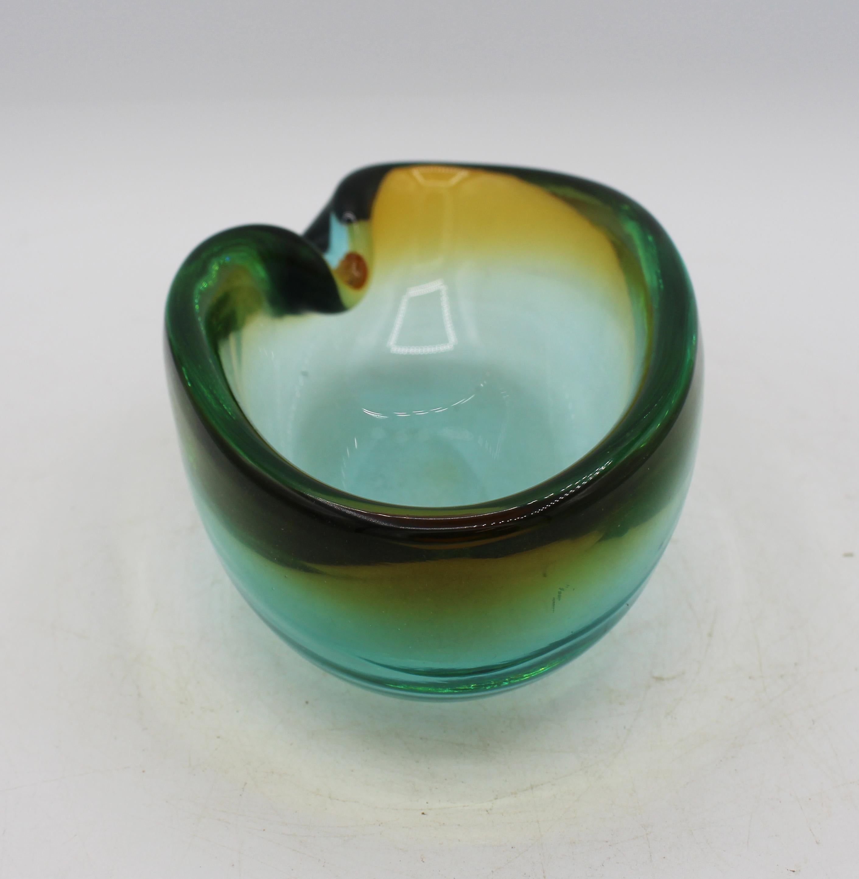 Italian Circa 1950s Amber to Green Murano Glass Amporphous Form Cigar Ashtray For Sale
