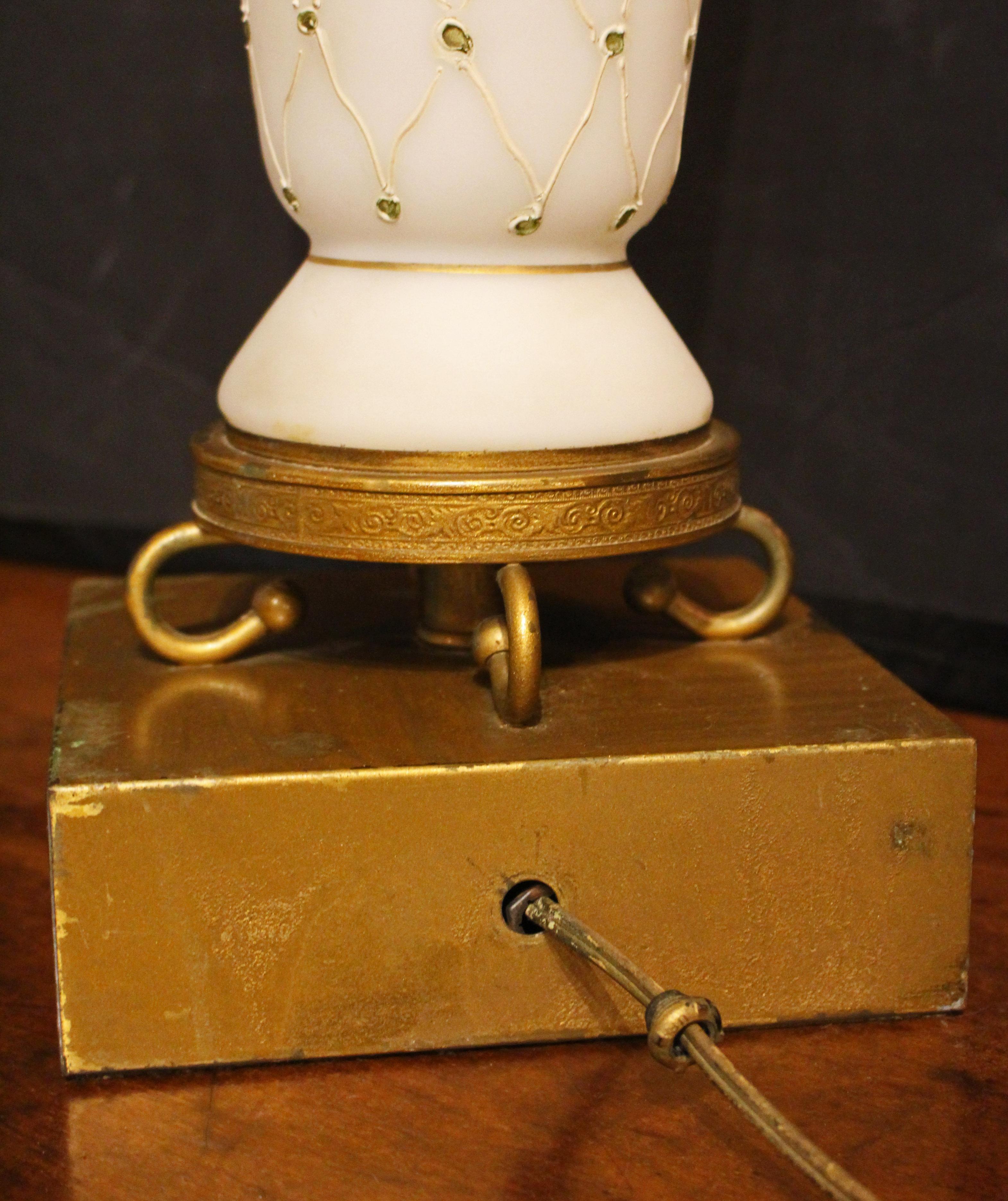 Circa 1950s American Pair of Glass Faux Marble Lamps In Good Condition For Sale In Chapel Hill, NC