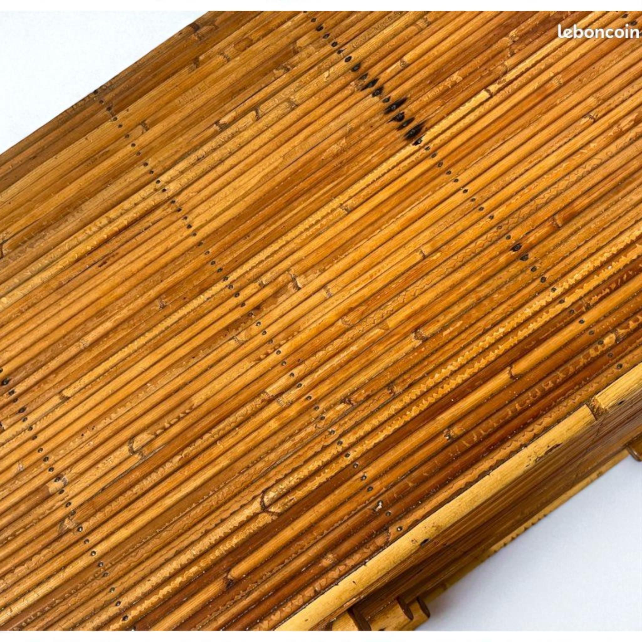 Alrededor de 1950  Diseño francés  Construcción de bambú y ratán en venta 1
