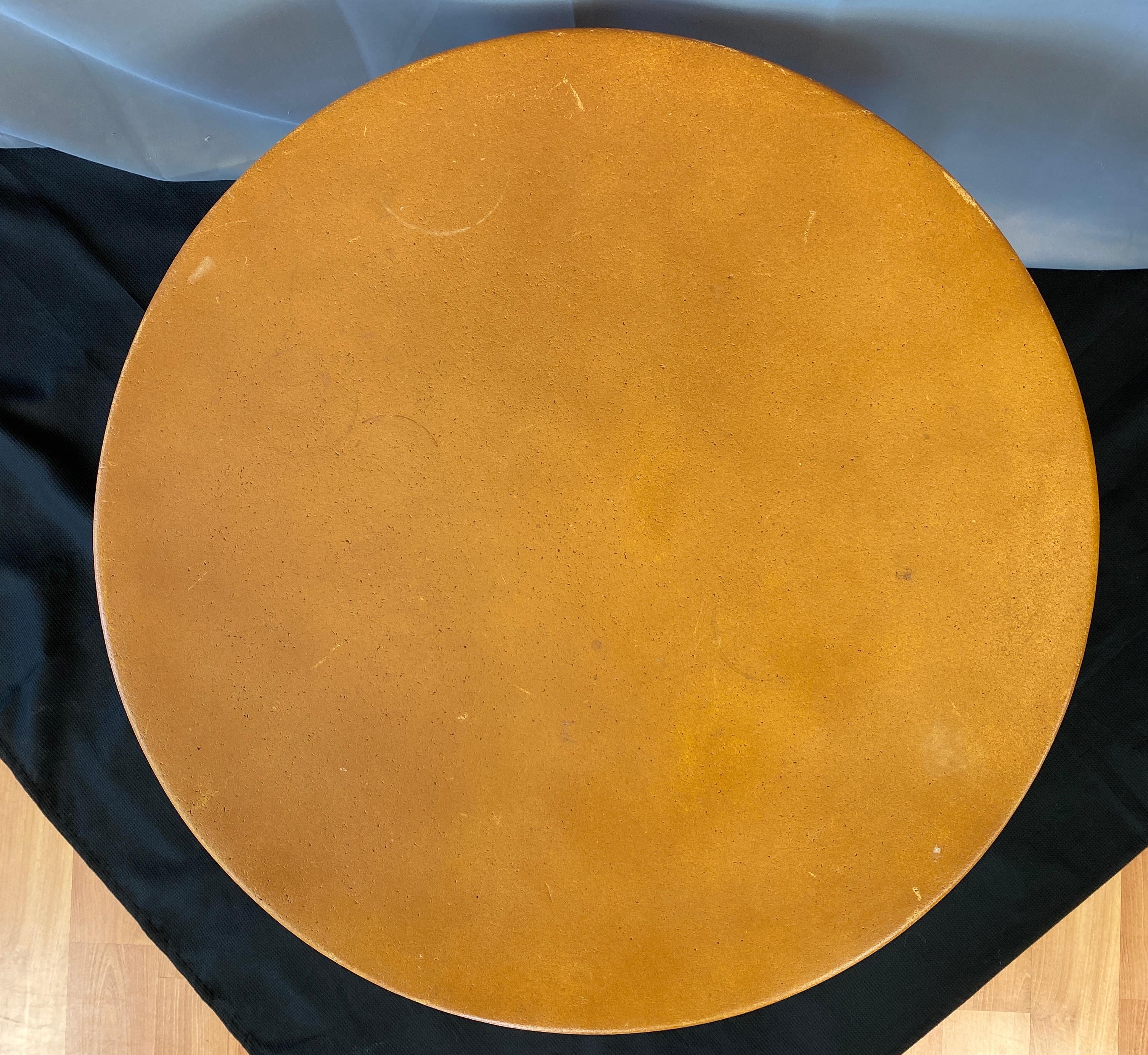 thonet round table