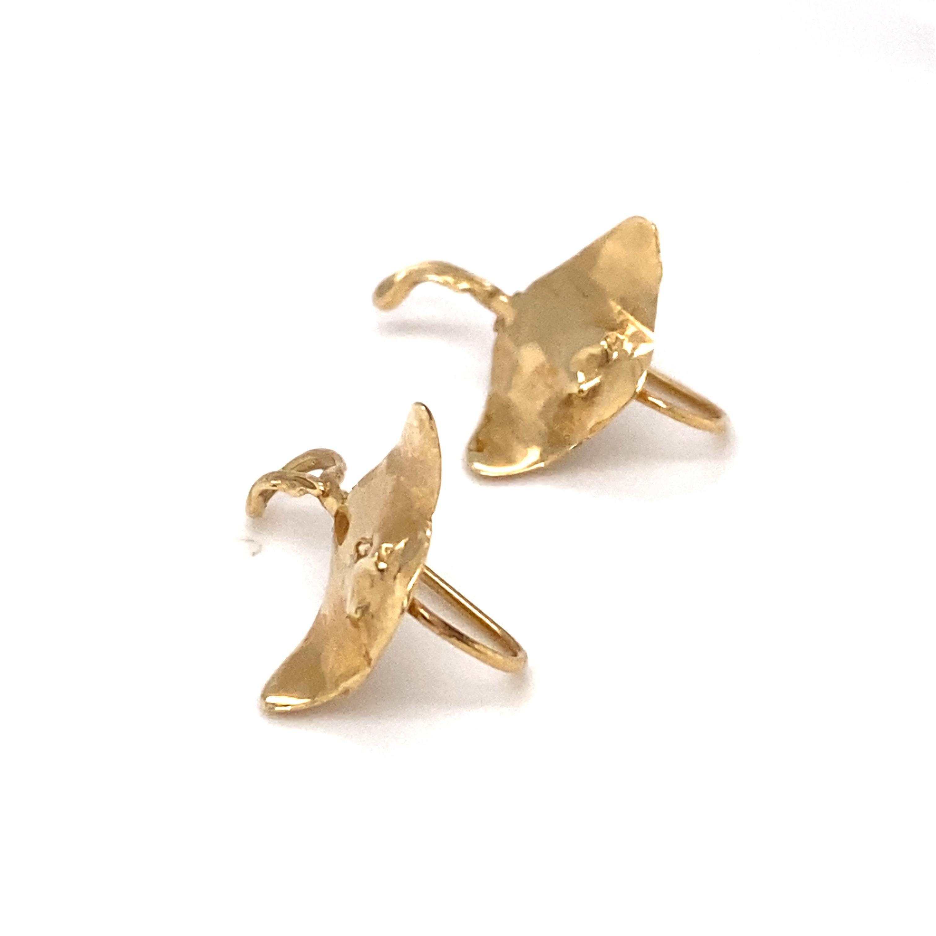 Retro Circa 1950s, Stingray Dangle Earrings in 14 Karat Gold