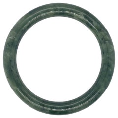 Circa 1950s Vintage Green Jade Bangle Bracelet