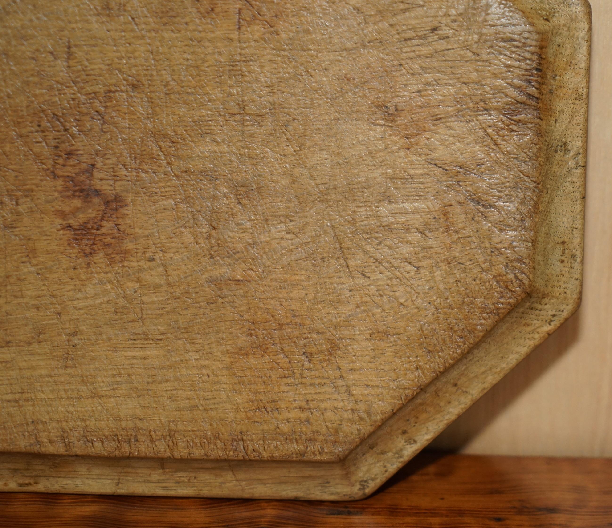 Hand-Carved CIRCA 1950's VINTAGE HEAVILY PATINATED ROBERT MOUSEMAN THOMPSON CHOPPING BOARD For Sale