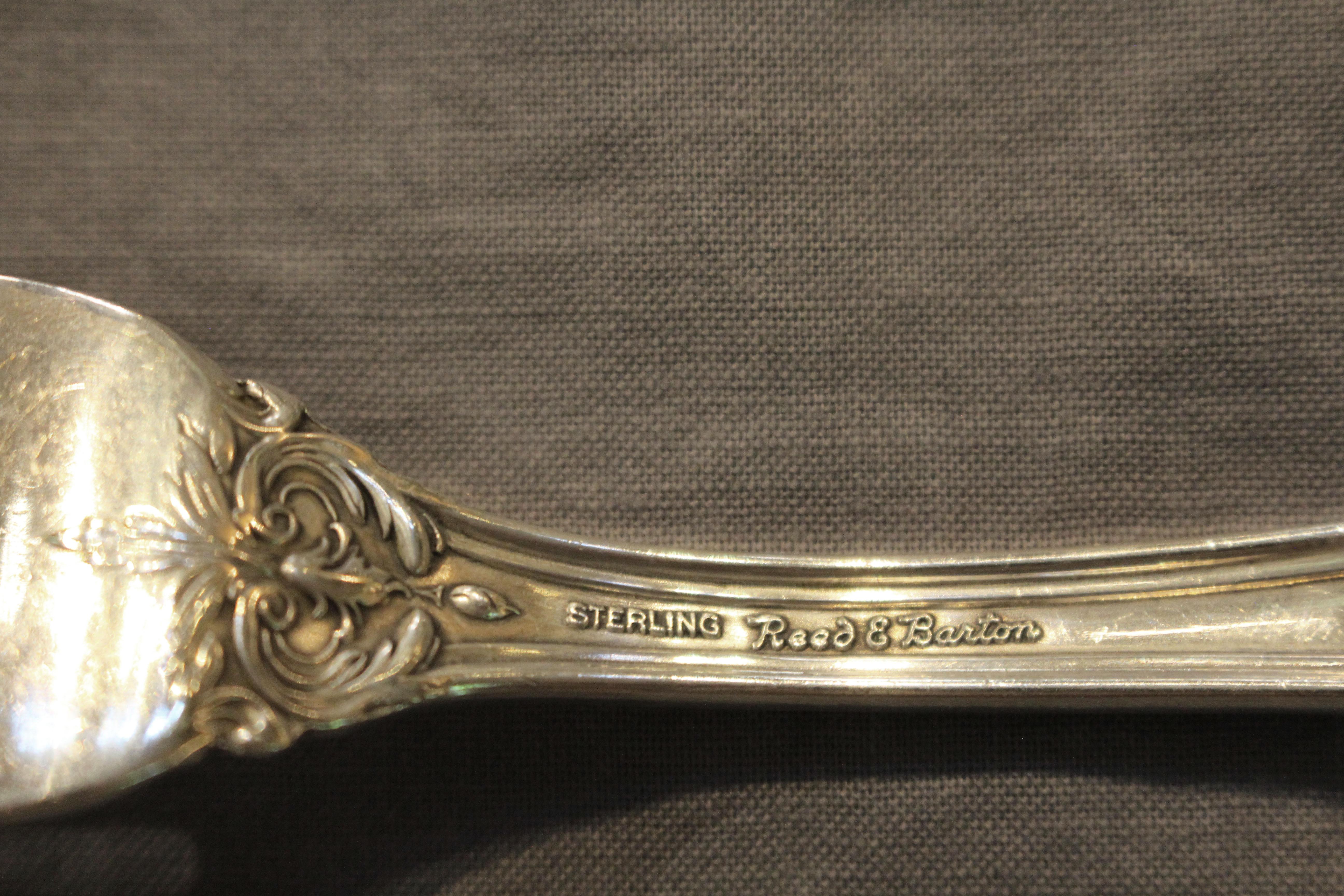 Circa 1960 51-Piece Sterling Silver Flatware Set of Francis I by Reed & Barton For Sale 4