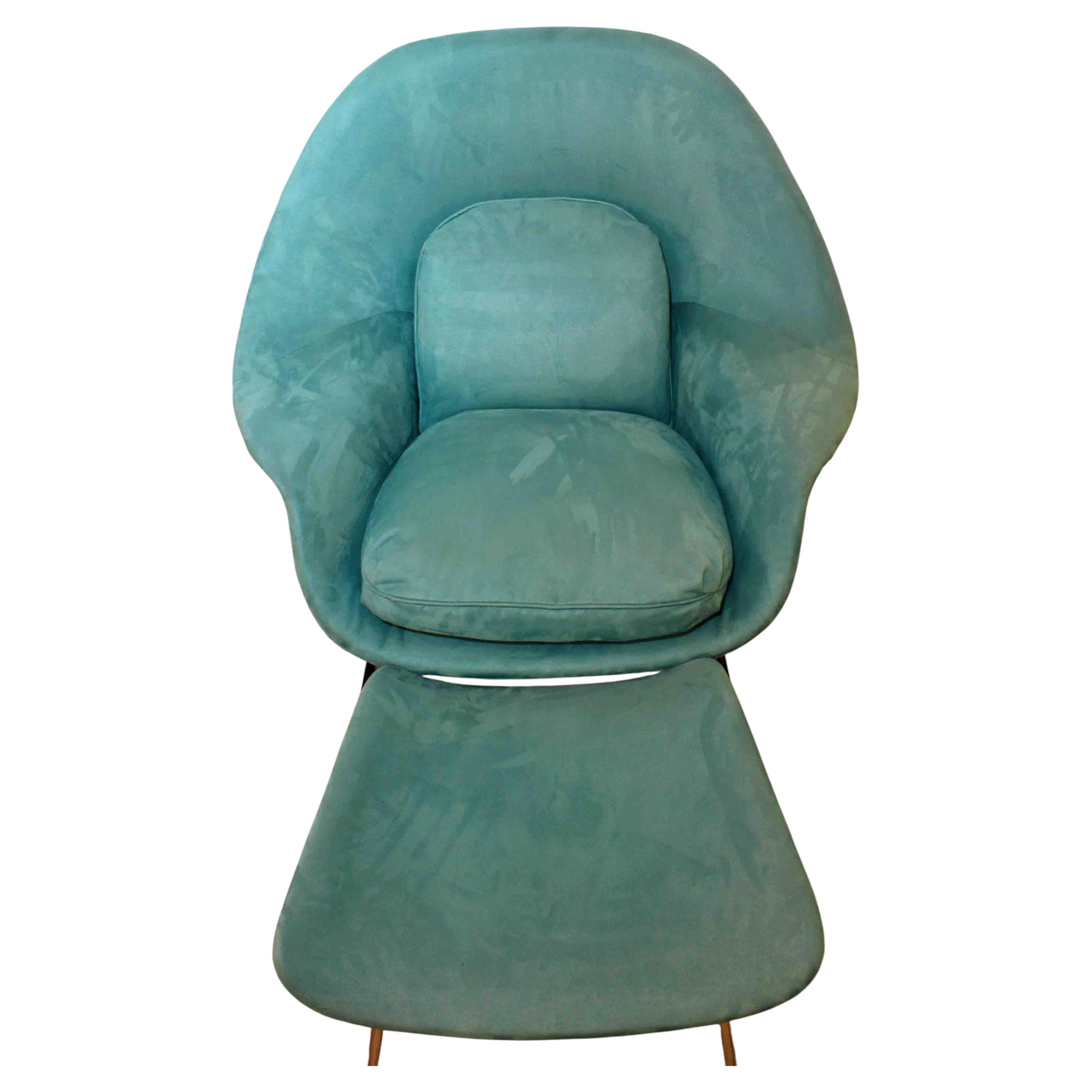 Fauteuil « Womb » et repose-pieds américains d'Eero Saarinen, CIRCA 1960 en vente