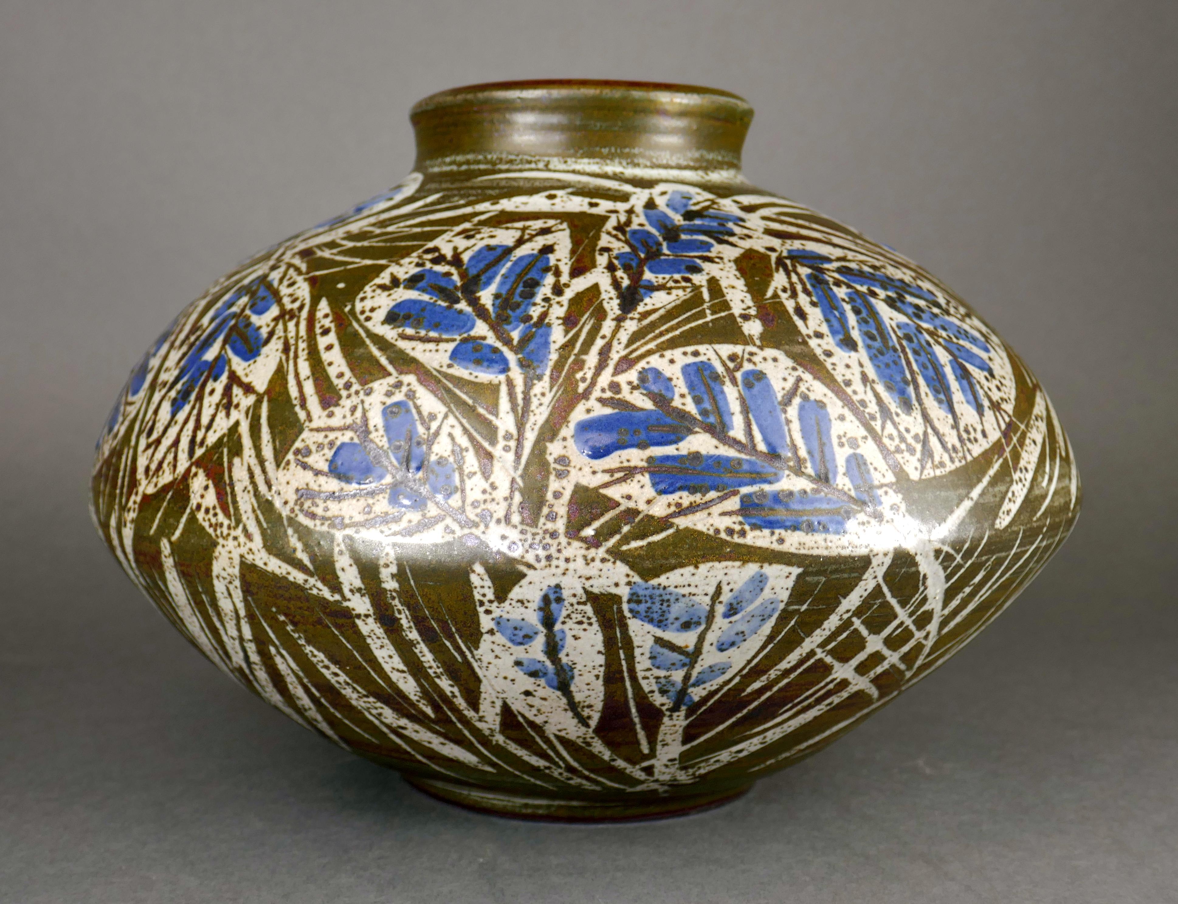 Vaso in ceramica dipinto a mano di Amy Donaldson del 1960 circa in vendita 2
