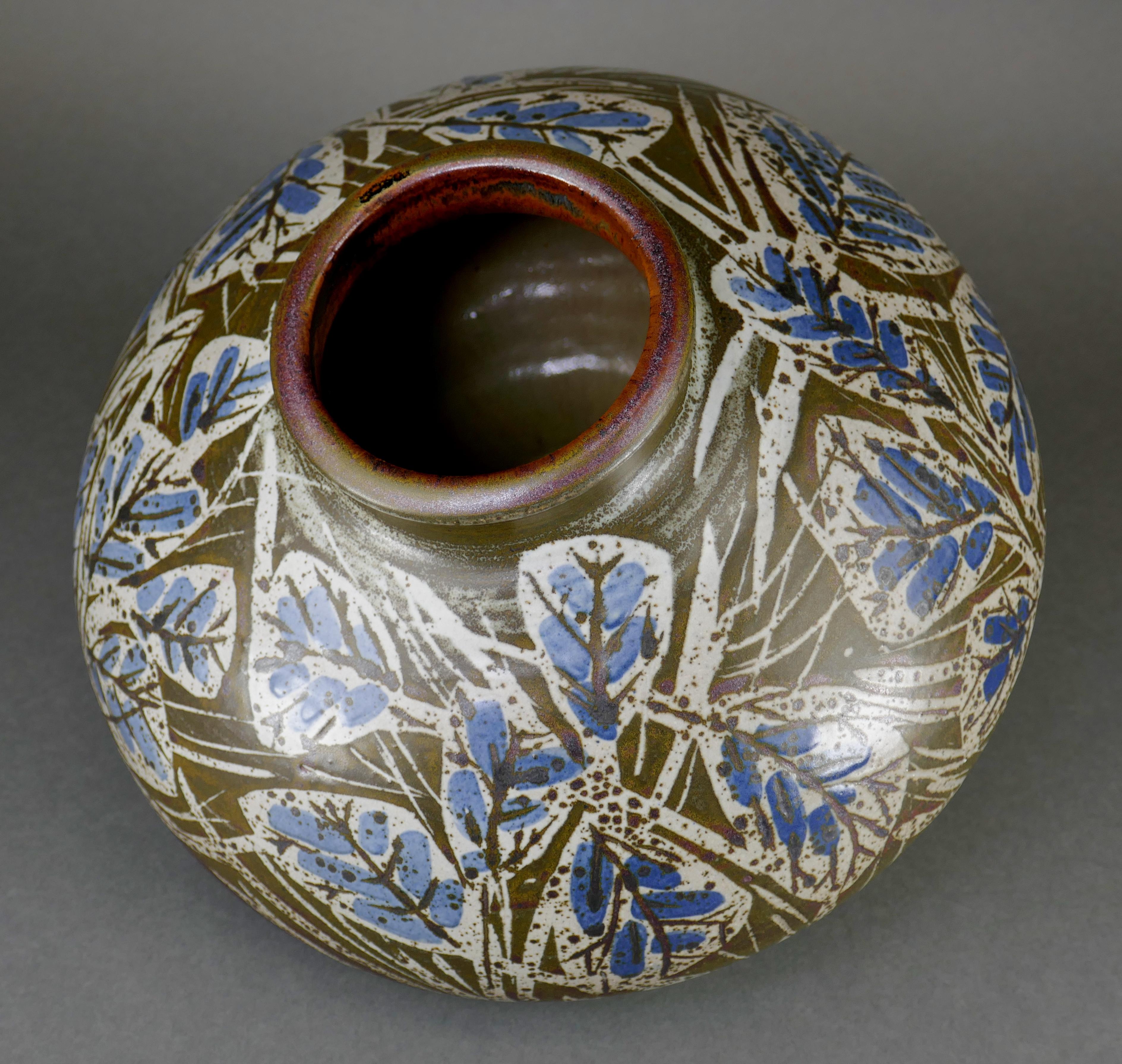 Vaso in ceramica dipinto a mano di Amy Donaldson del 1960 circa in vendita 5