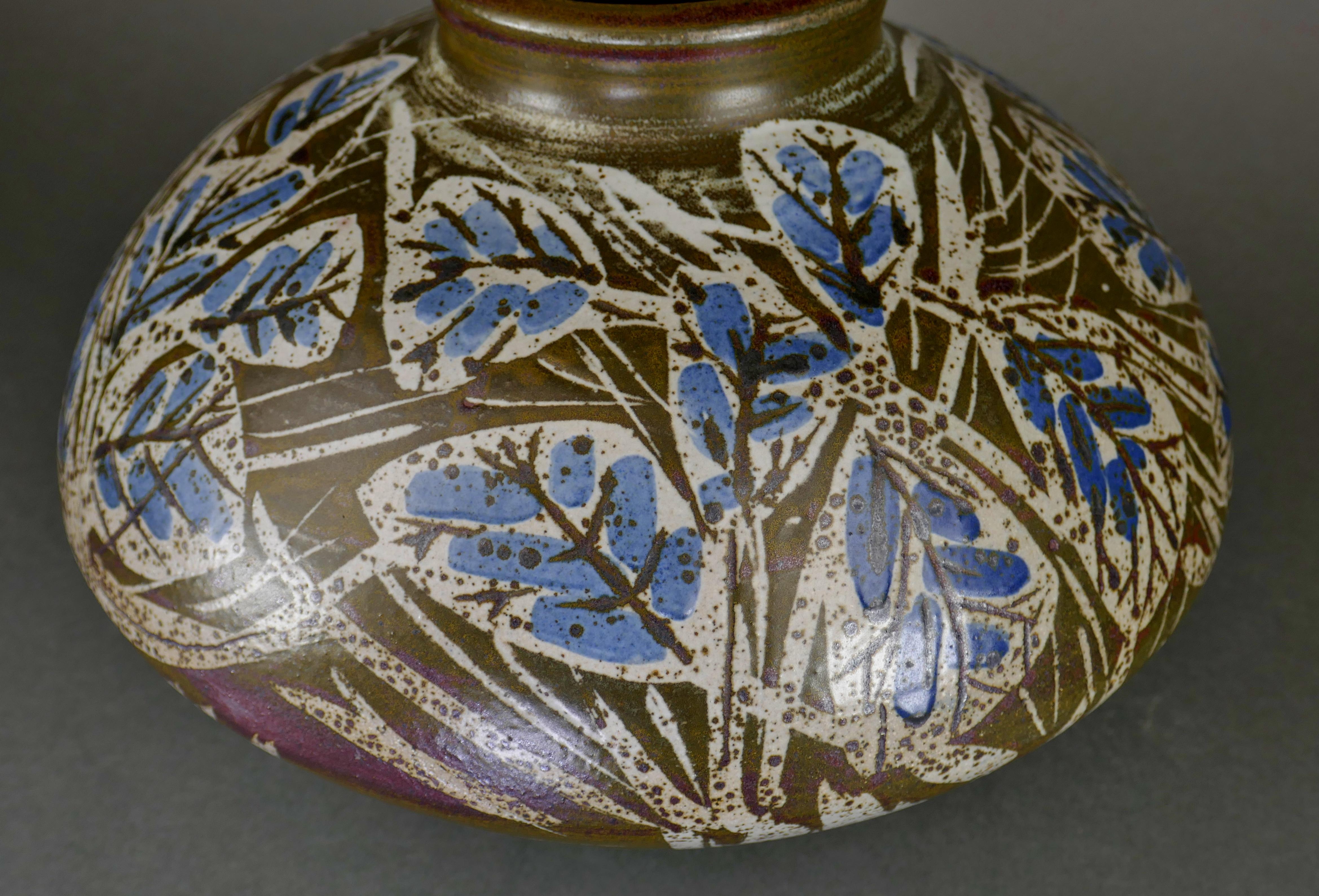 Mid-Century moderno Vaso in ceramica dipinto a mano di Amy Donaldson del 1960 circa in vendita